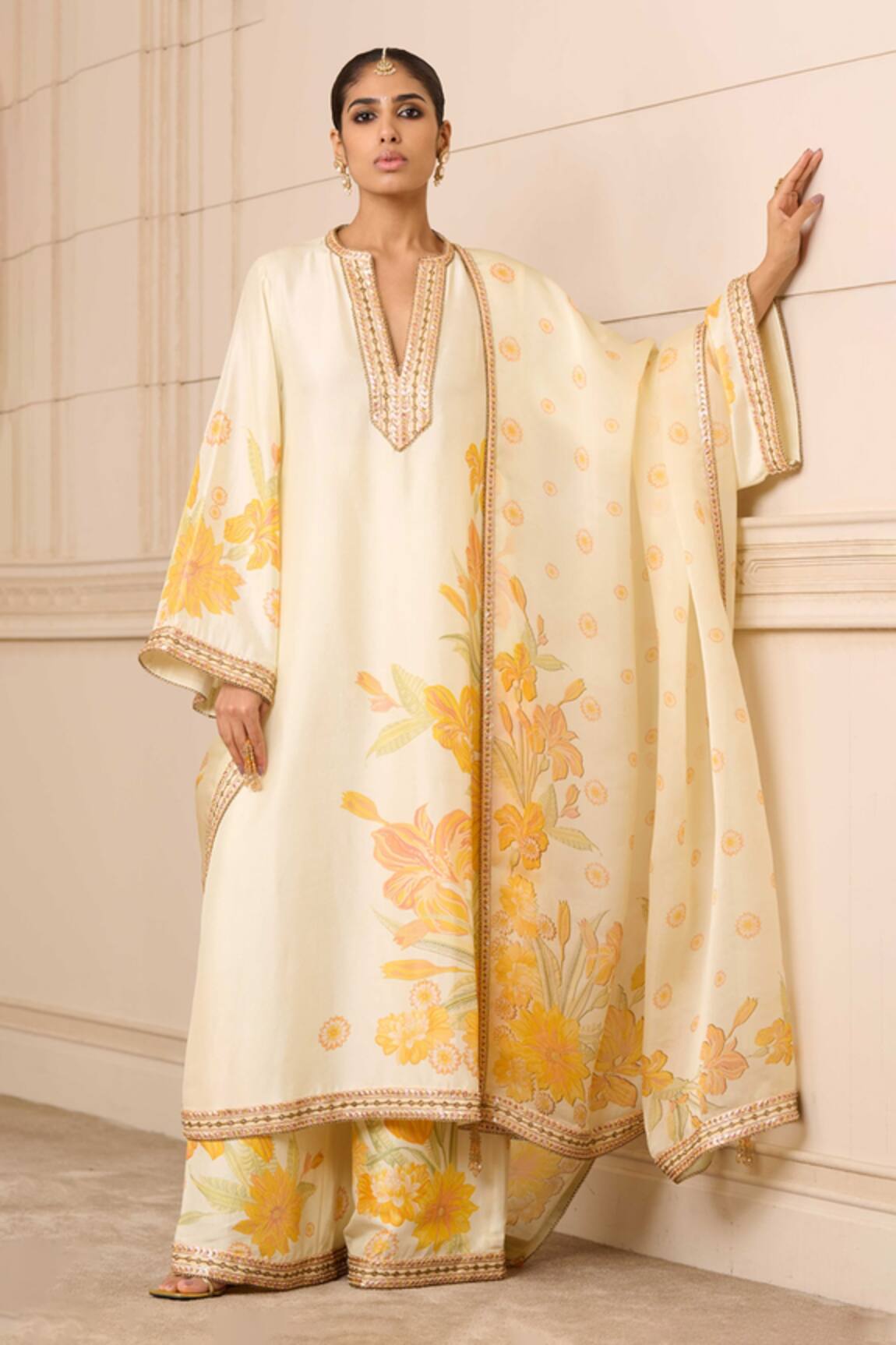 Tarun Tahiliani Floral Print Kurta & Palazzo Set