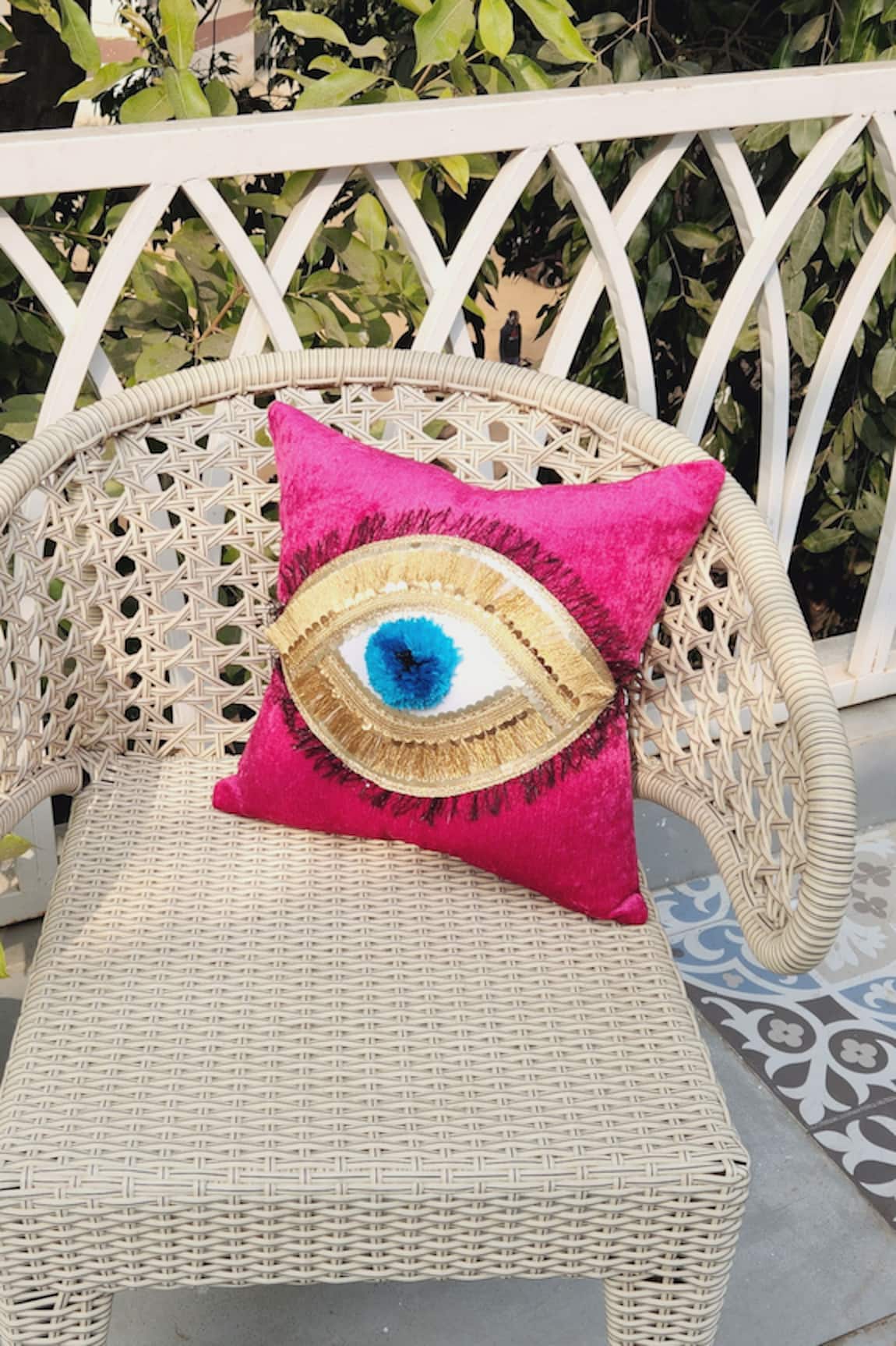 Throwpillow Evil Eye Embroidered Cushion Cover
