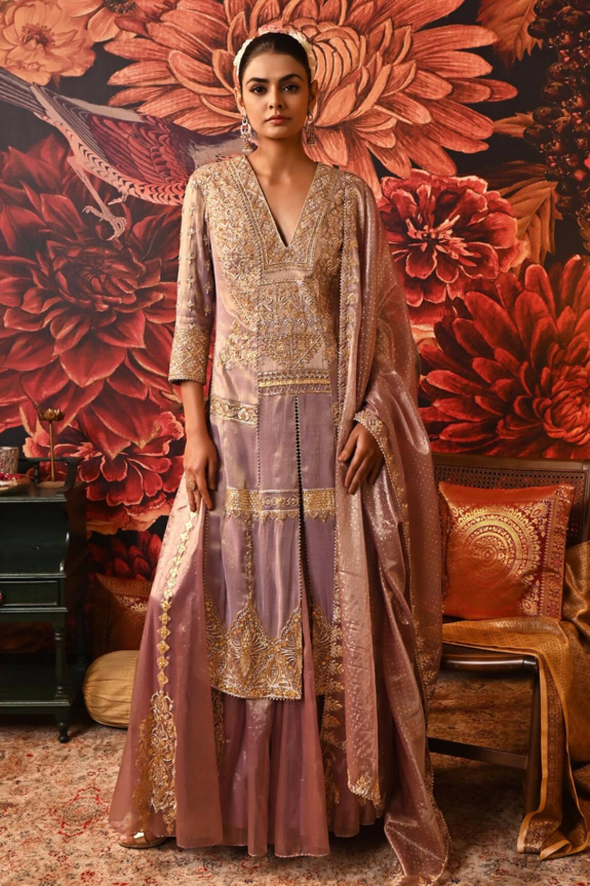 Moledro Vintage Embroidered Kurta Sharara Set