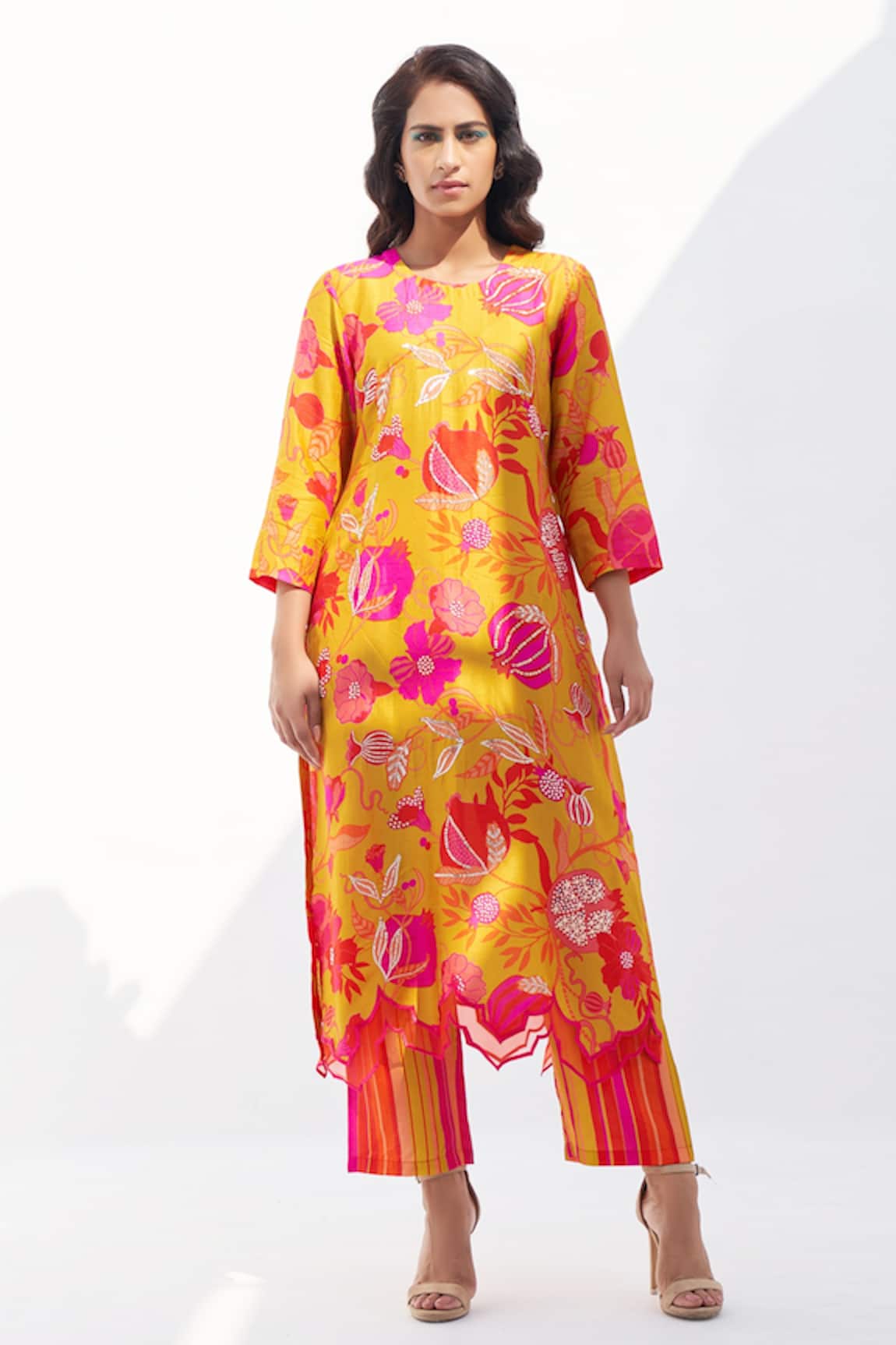 Archana Shah | Designer Lehengas, Kurta Sets, Dresses | Aza Fashions