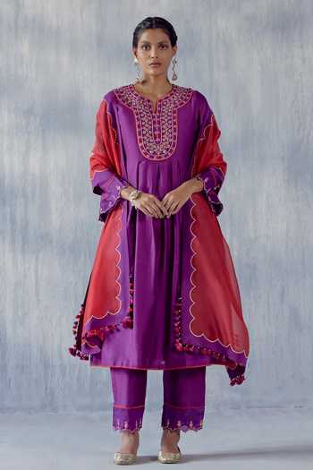 Amisha Kothari Gulnaaz Pleated Anarkali Set 
