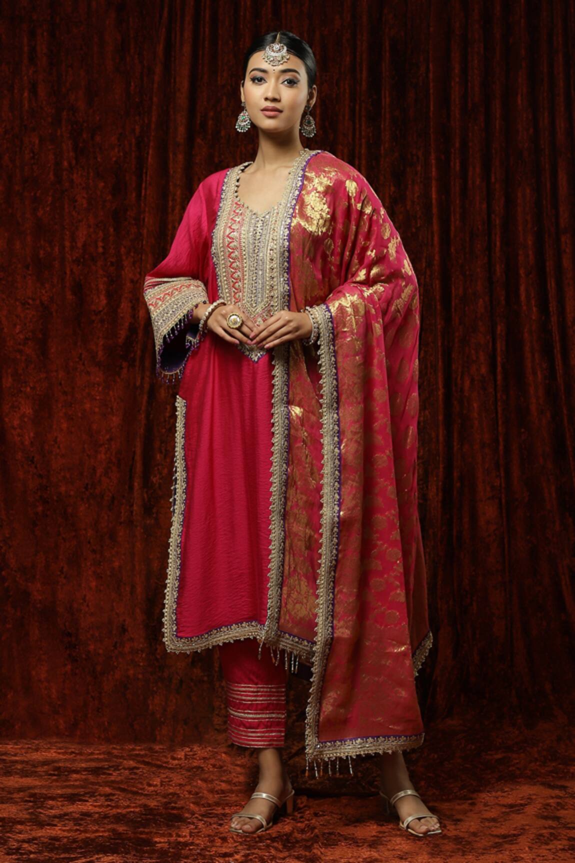 Shikhar Sharma Leaf Neck Embroidered Kurta Pant Set