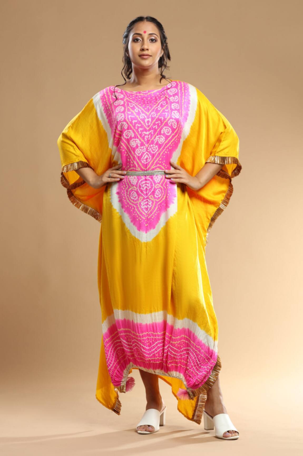 Etasha By Asha Jain Asymmetric Bandhani Pattern Kaftan 