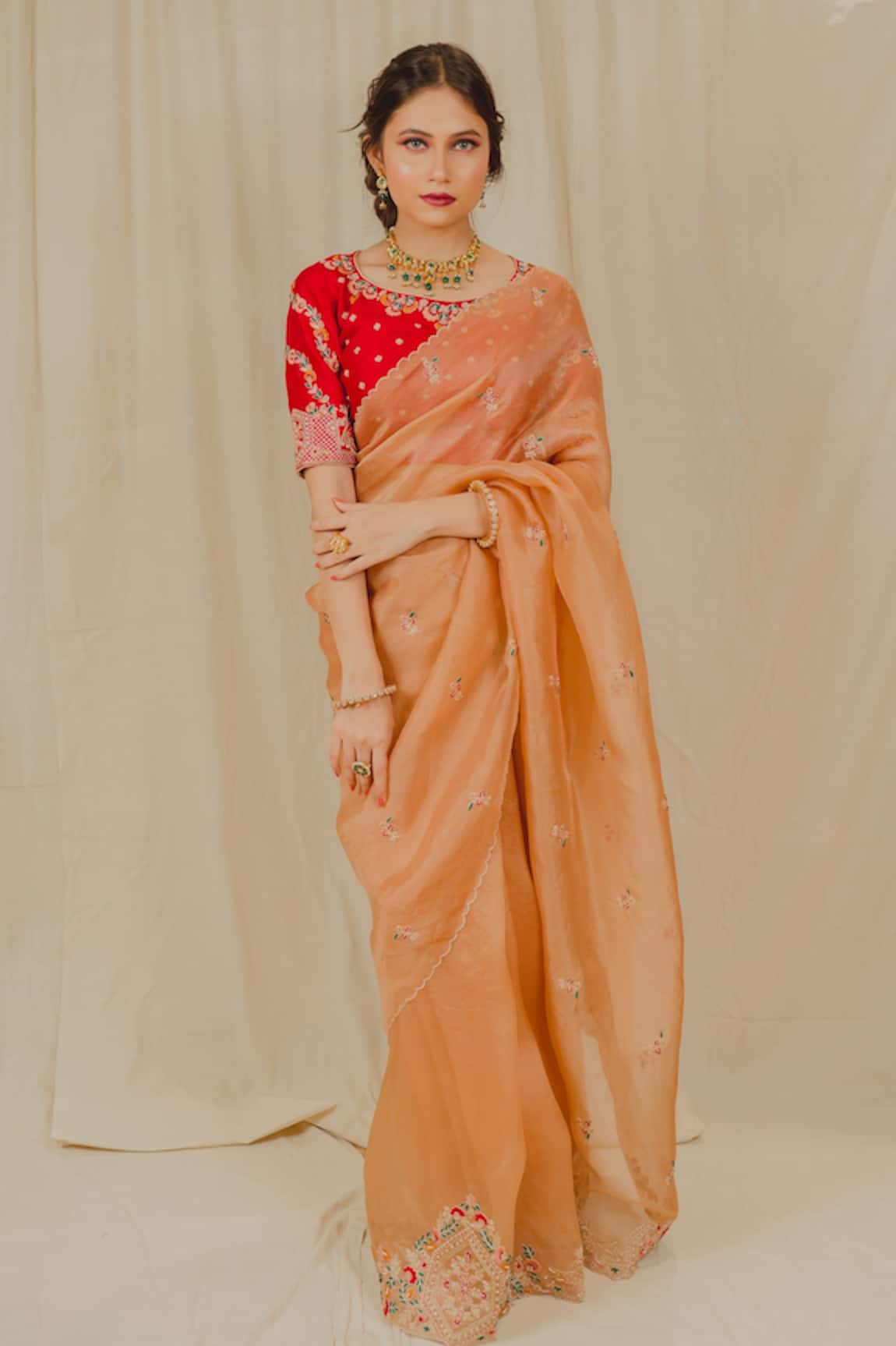 SHINOR Floral Threadwork Saree With Raw Silk Blouse