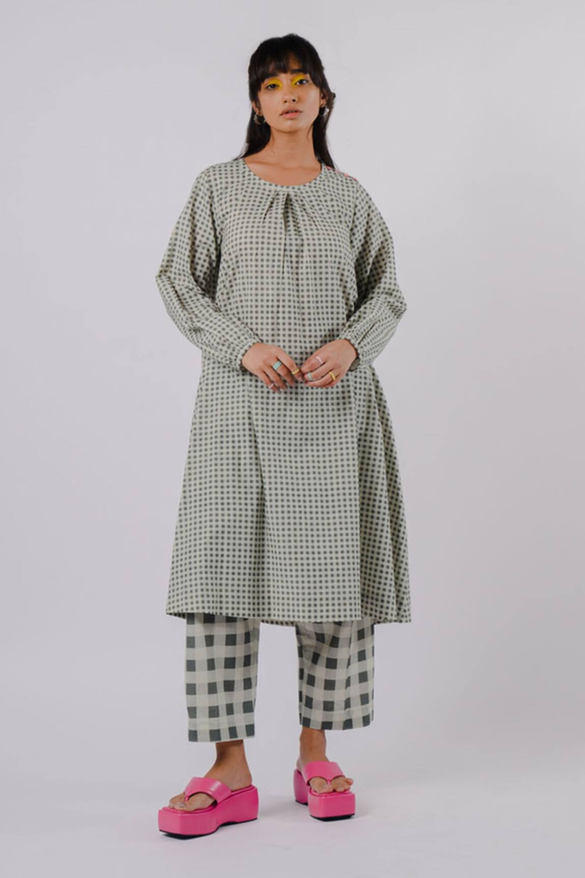 Tussah By Siddhi Shah Flared Checkered Pattern Kurta With Pant