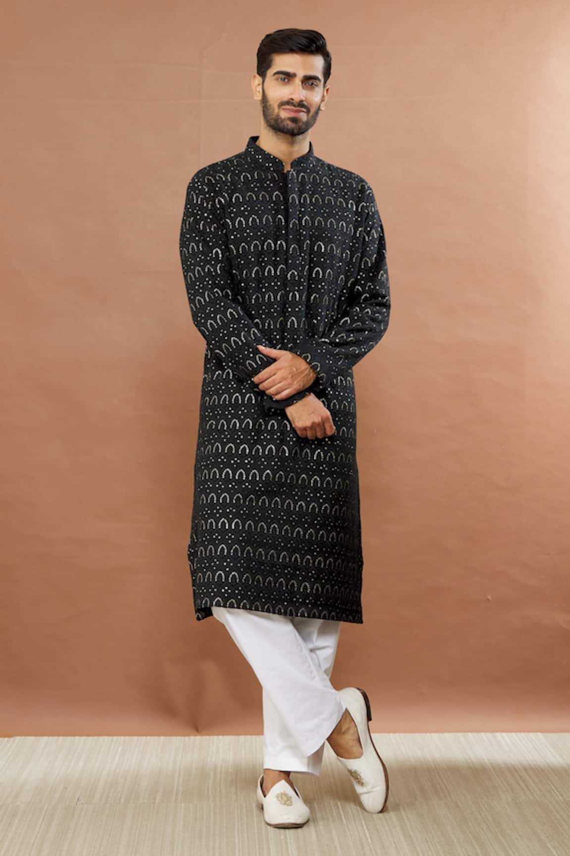 Aham-Vayam Chamkila Embroidered Kurta & Pyjama Set