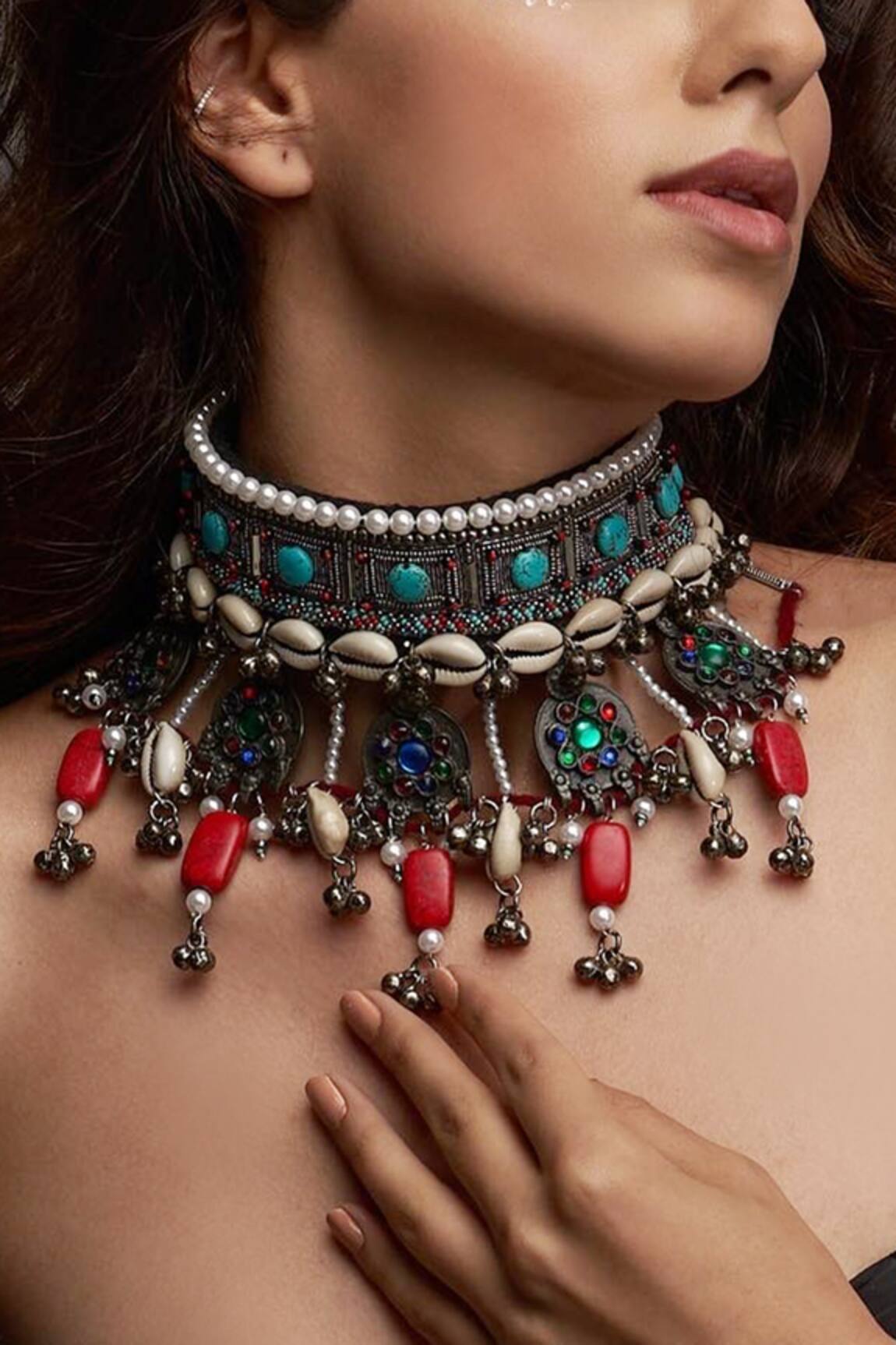 Knotmecute Afreen Stone Embellished Choker