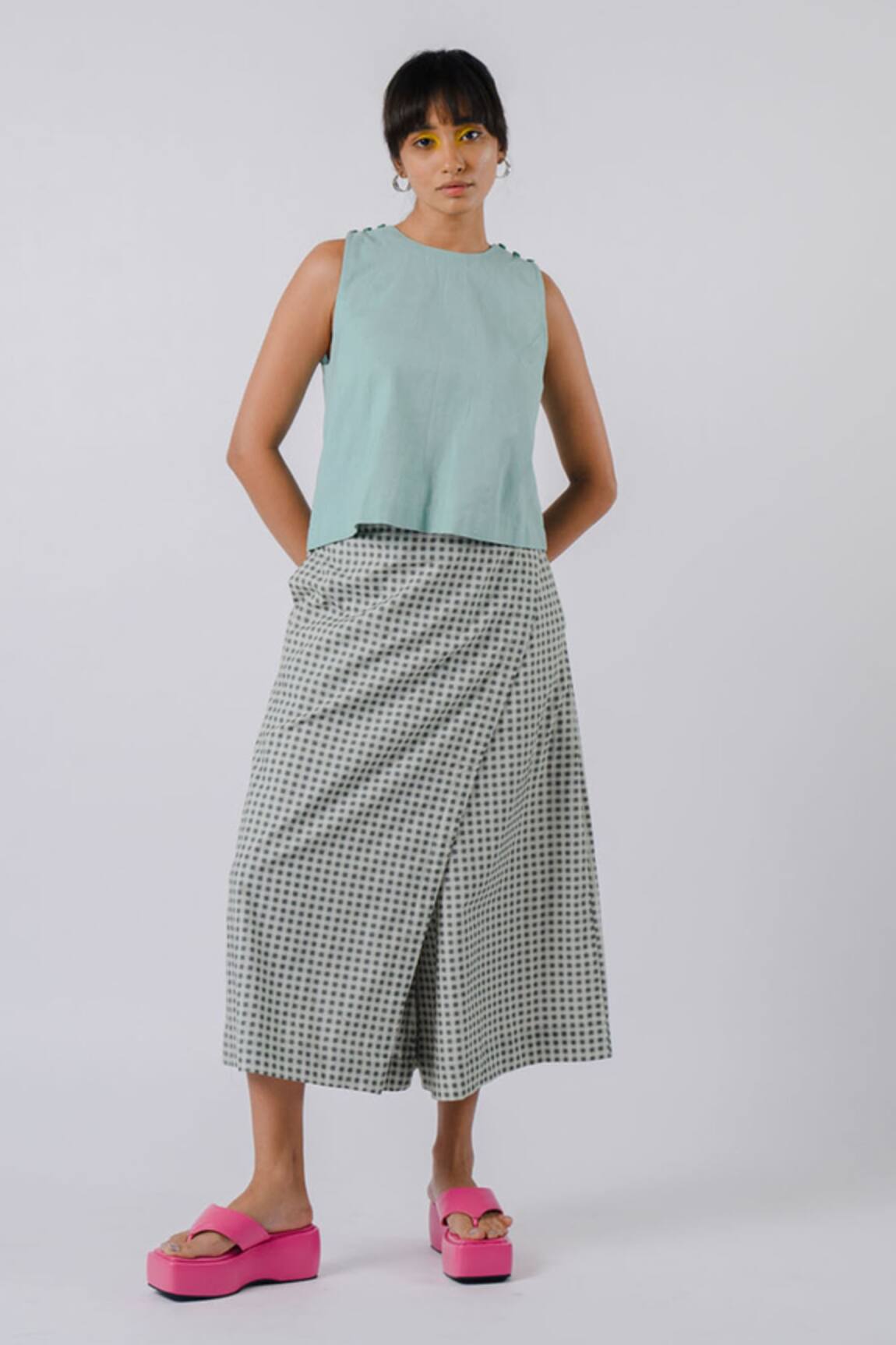 Tussah By Siddhi Shah Round Neck Crop Top 