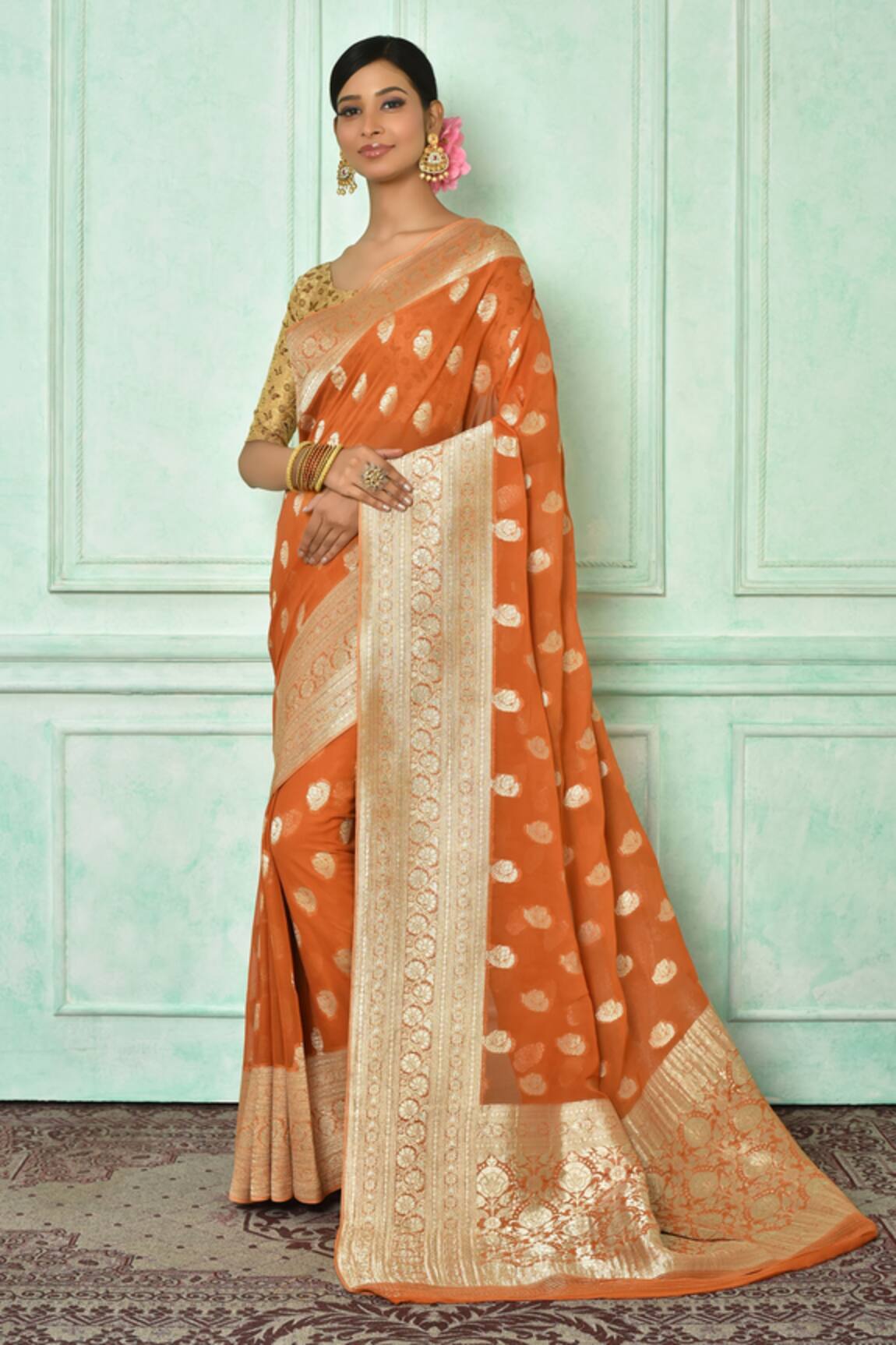 Samyukta Singhania Floret Handwoven Saree With Running Blouse