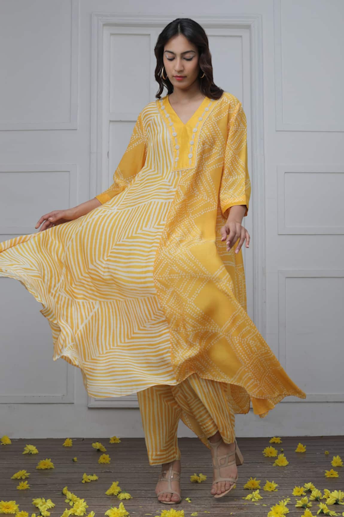 Myoho Cotton Silk Jagged Striped Pattern Dress
