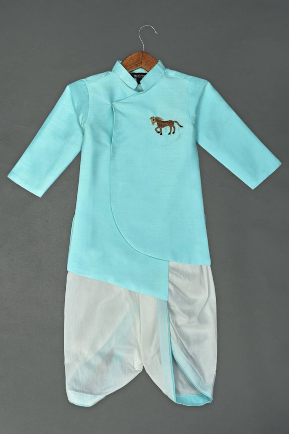 Maaikid Motif Embroidered Sherwani Set 