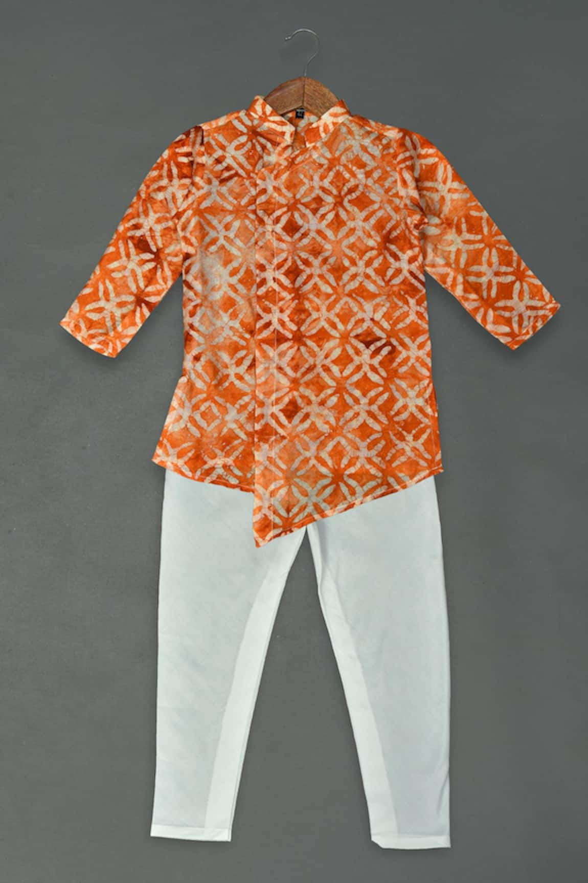 Maaikid Mandarin Collar Printed Kurta & Pyjama Set