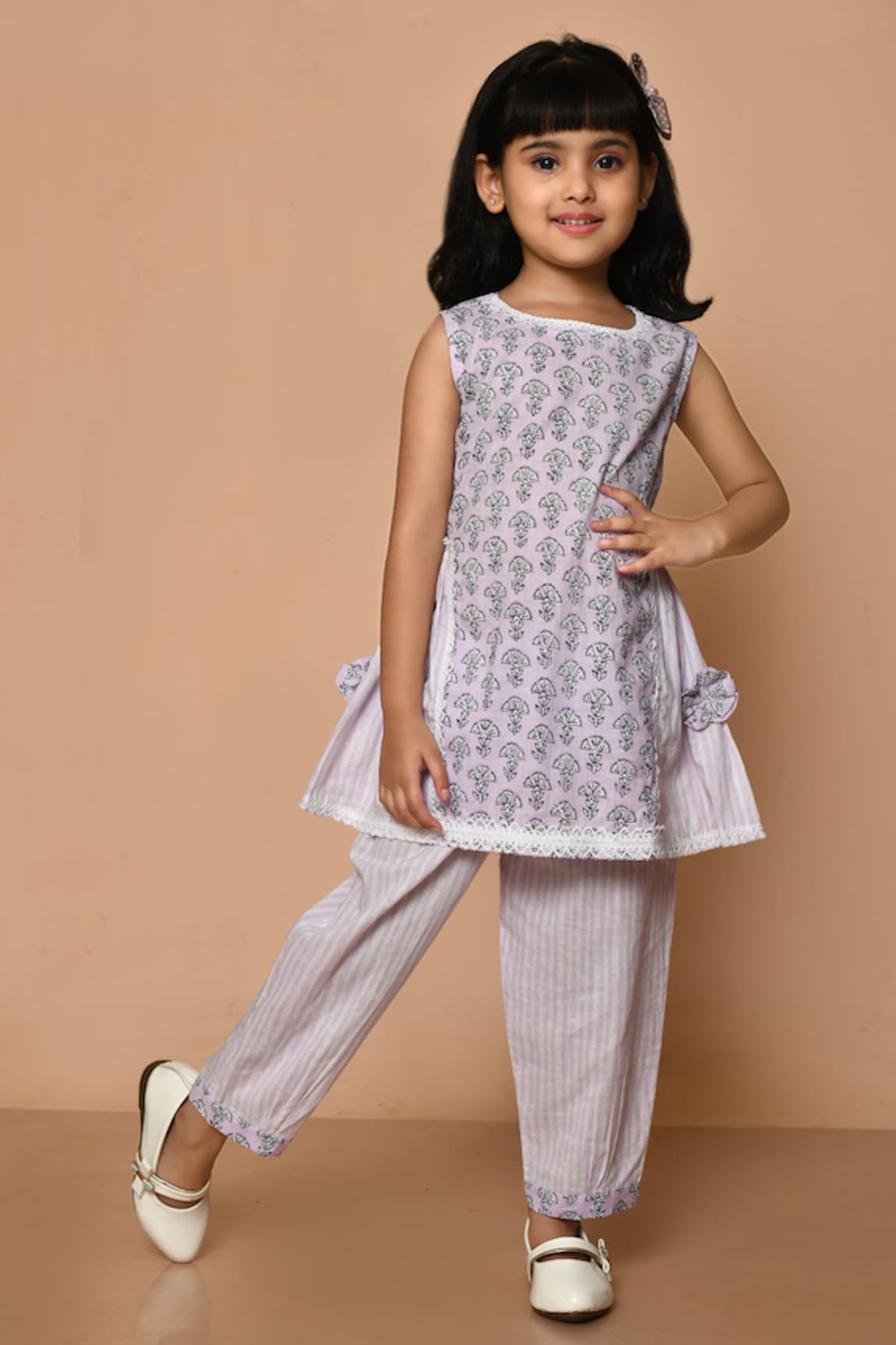 Pankhuri by Priyanka Bouquet Print Kurta & Pant Set