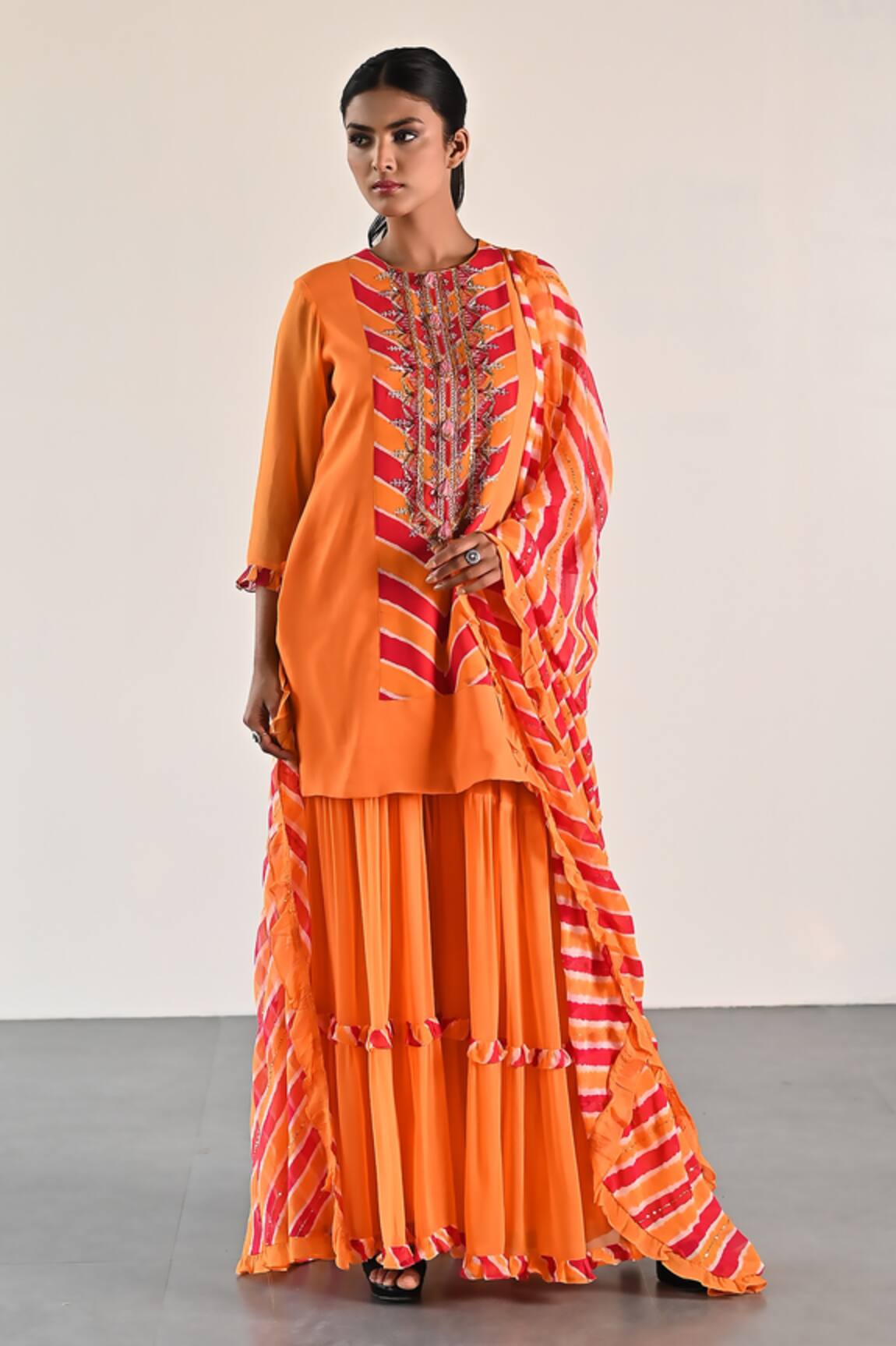 K-Anshika Chevron Pattern Kurta Set With Dupatta 