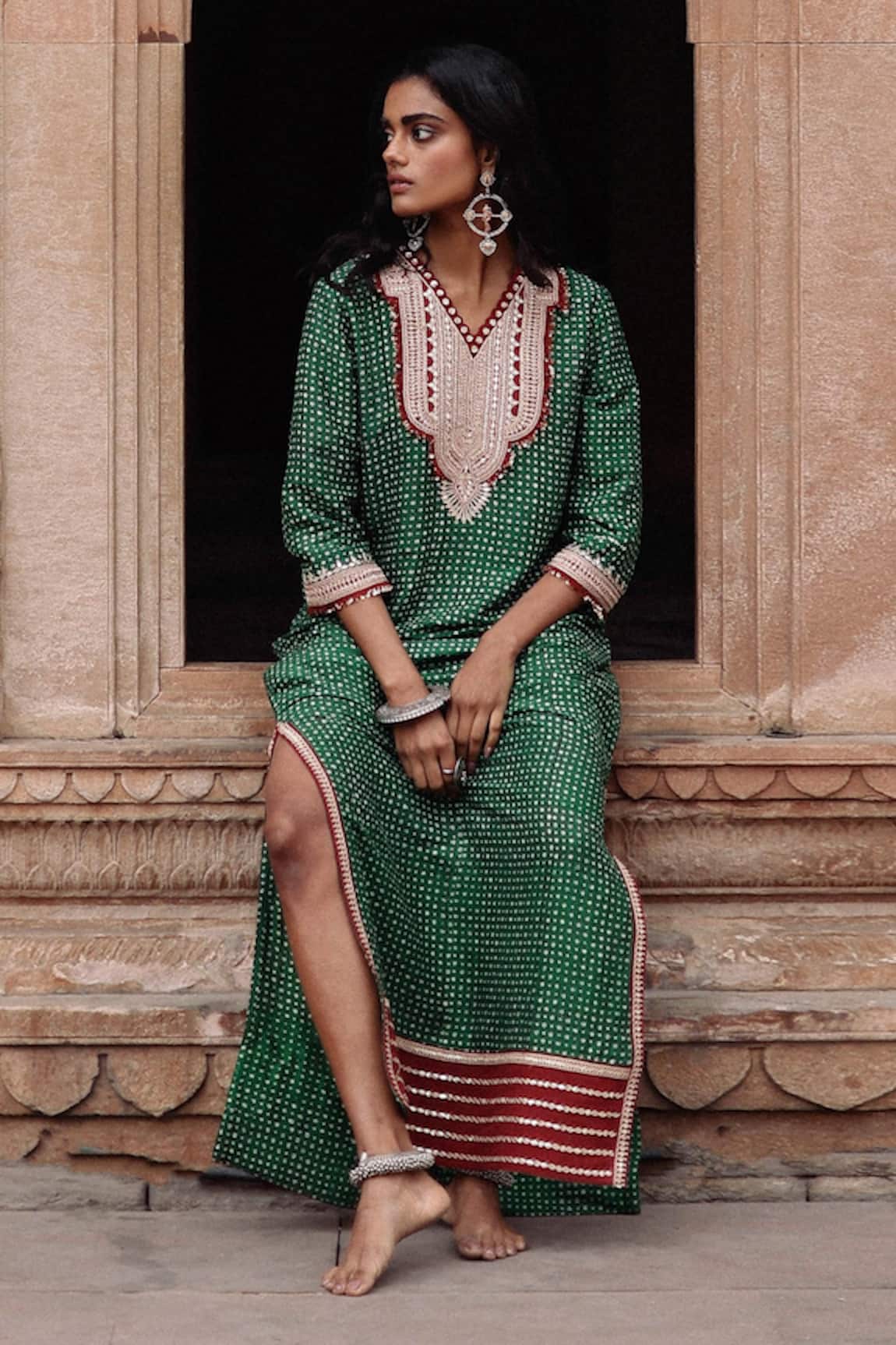 Avacara Printed Butti Kaftan