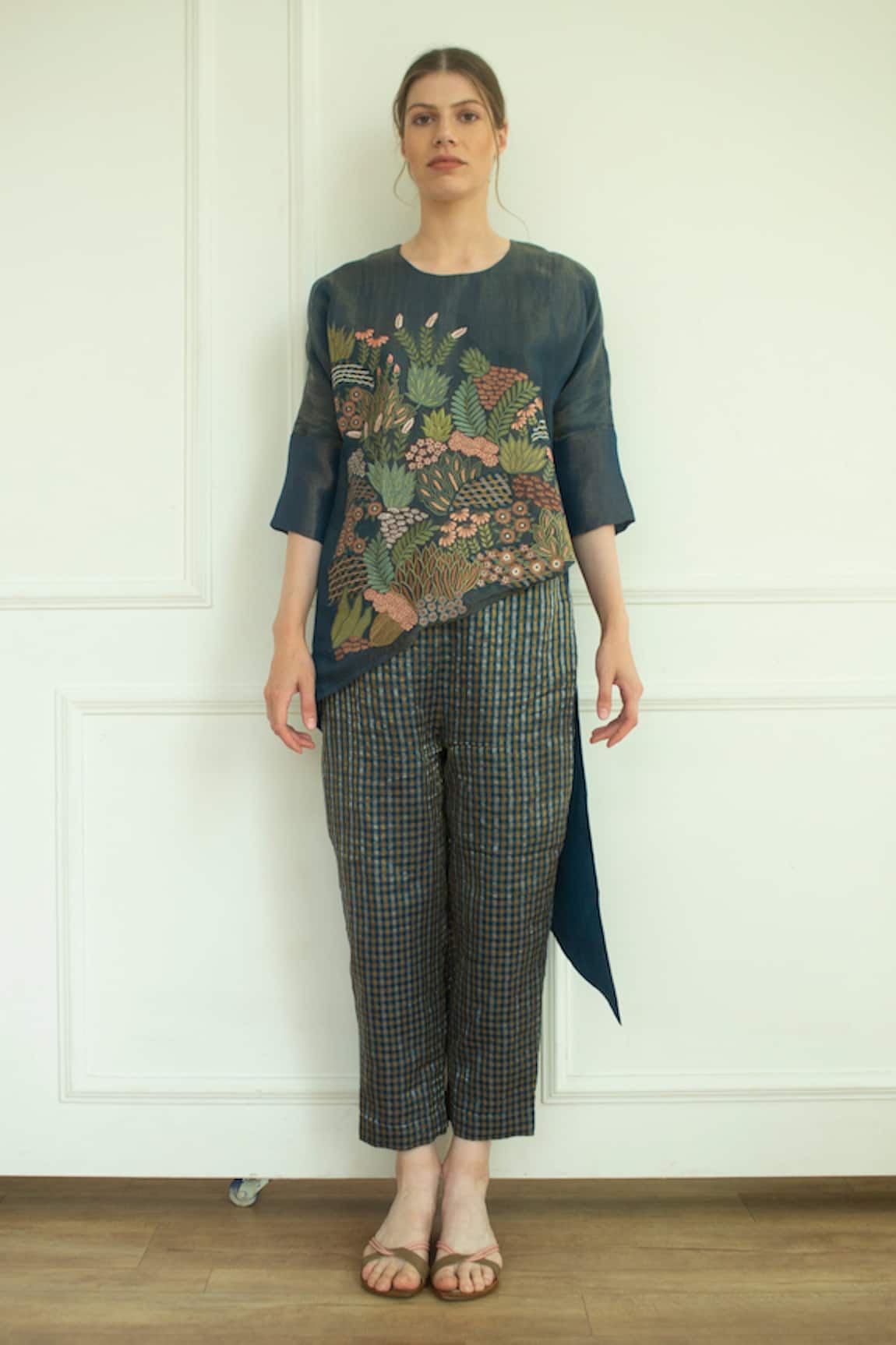 Oja Embroidered Asymmetric Tunic & Pant Set