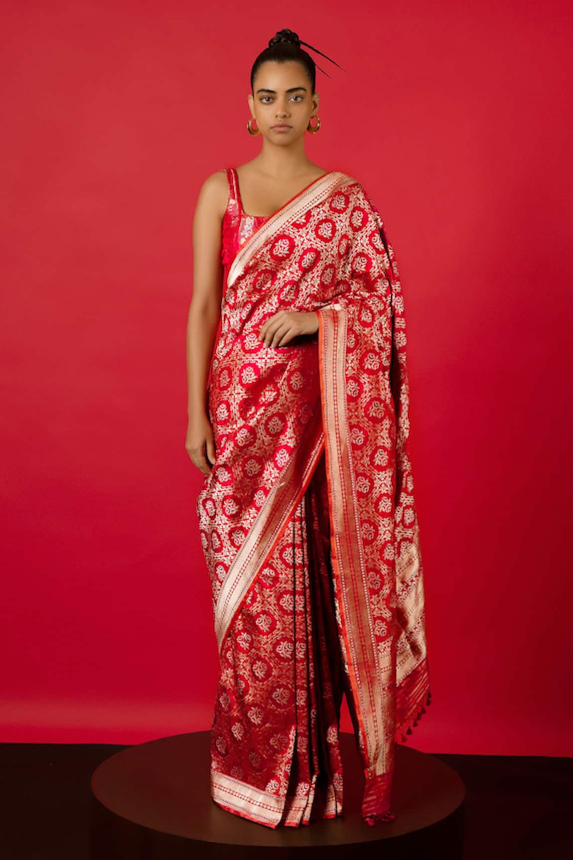 Ekaya Floral Handwoven Banarasi Kadwa Silk Saree