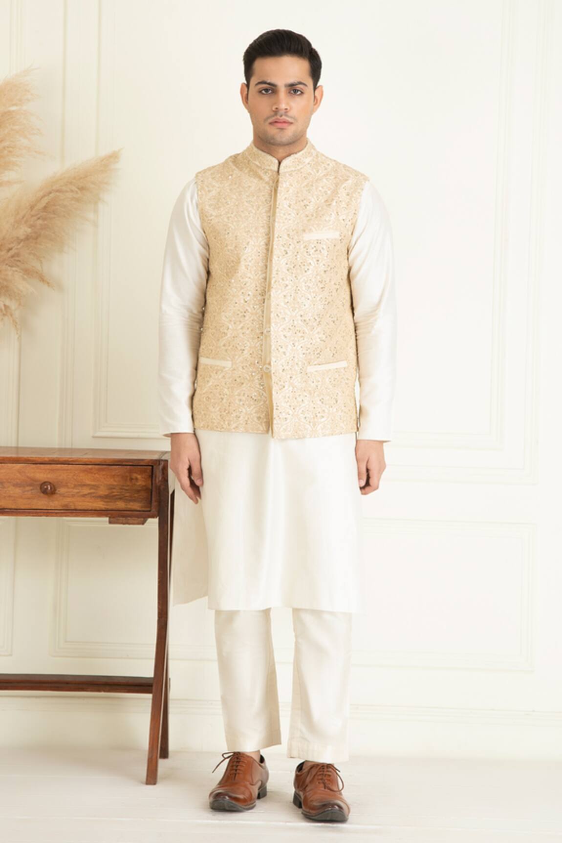 Priyanka Jain Vintage Embroidered Bundi Kurta Set