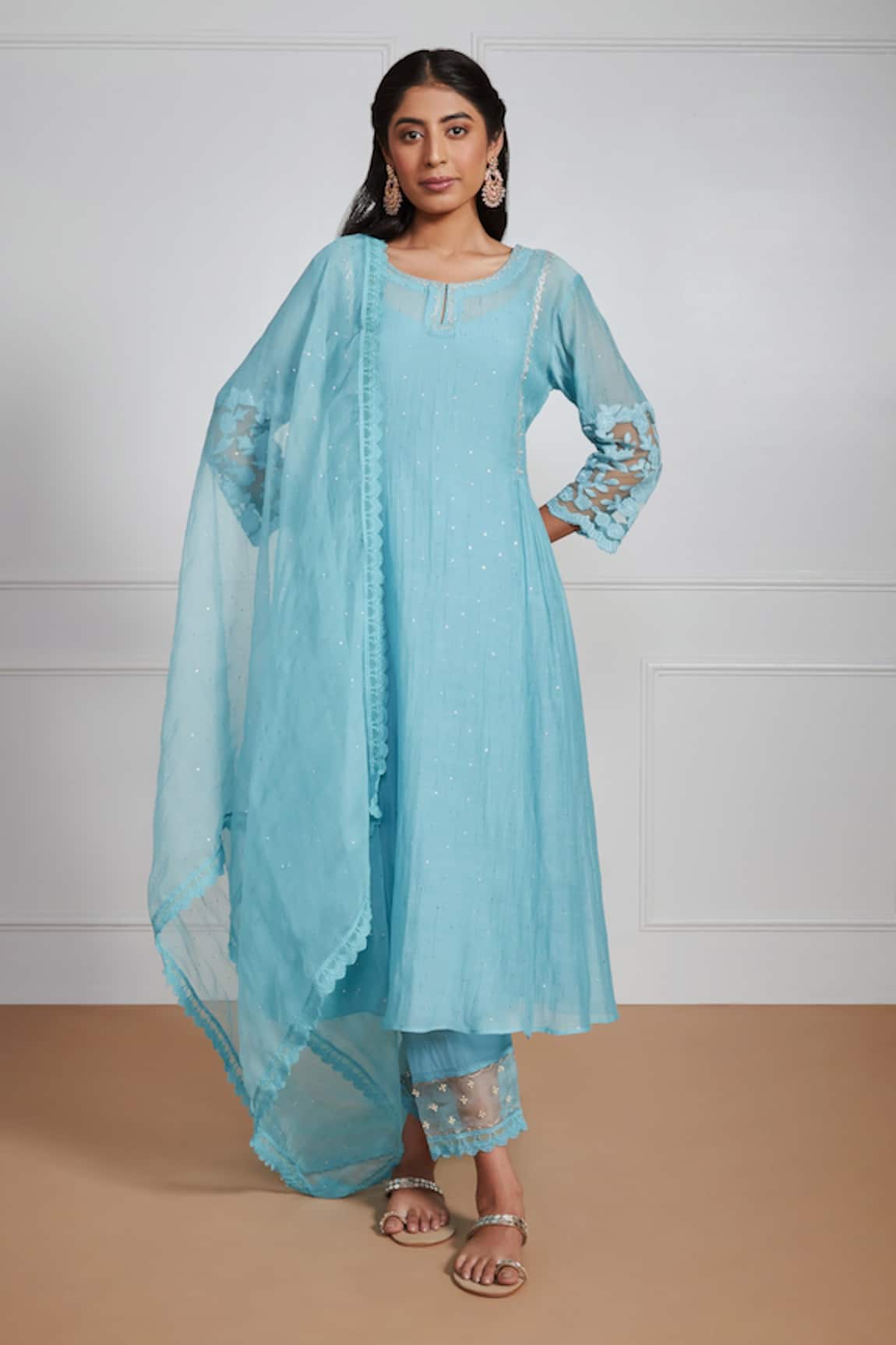Label Mansi Nagdev Nazreen Sleeve Embroidered Kurta Set