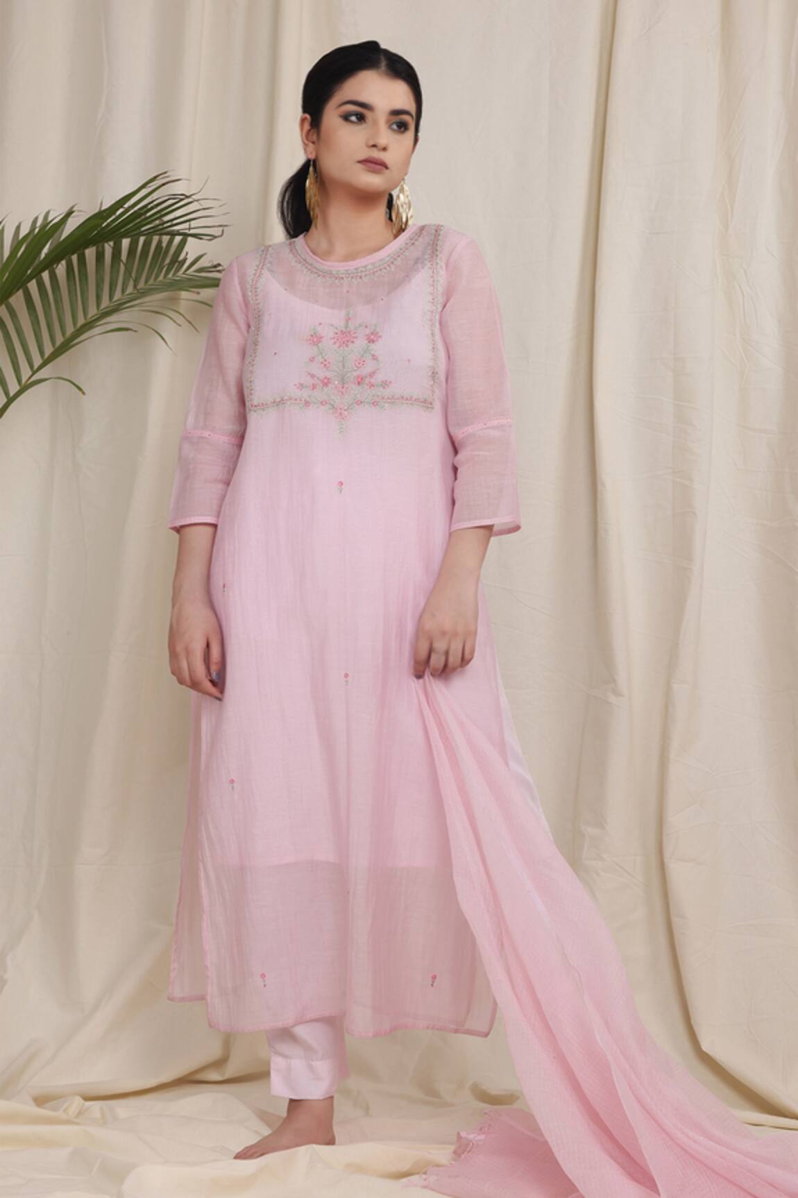 Tatwa Yoke Sequins Embroidered Kurta & Pant Set 