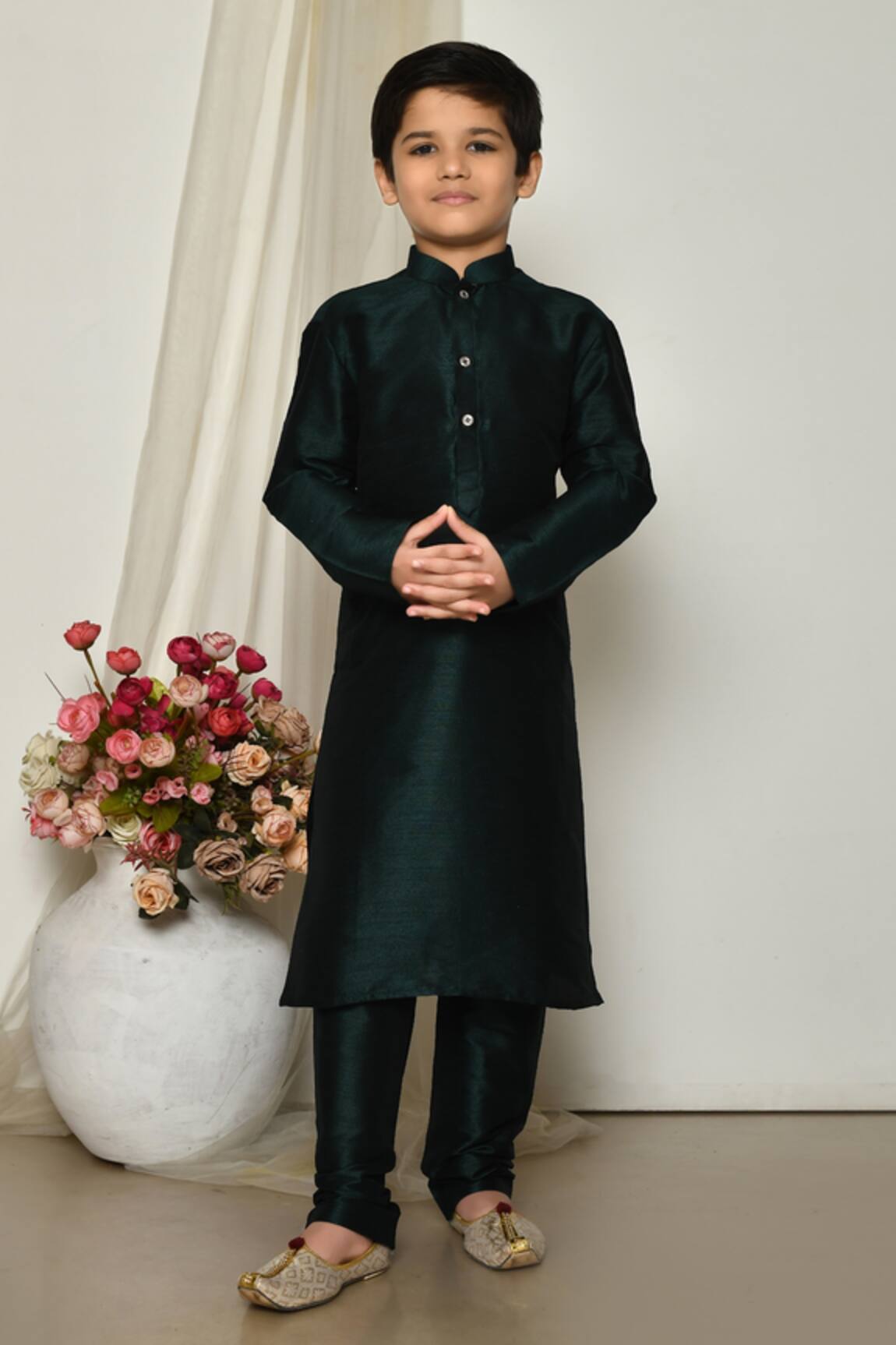 Petite Pomme Solid Straight Kurta With Pant 