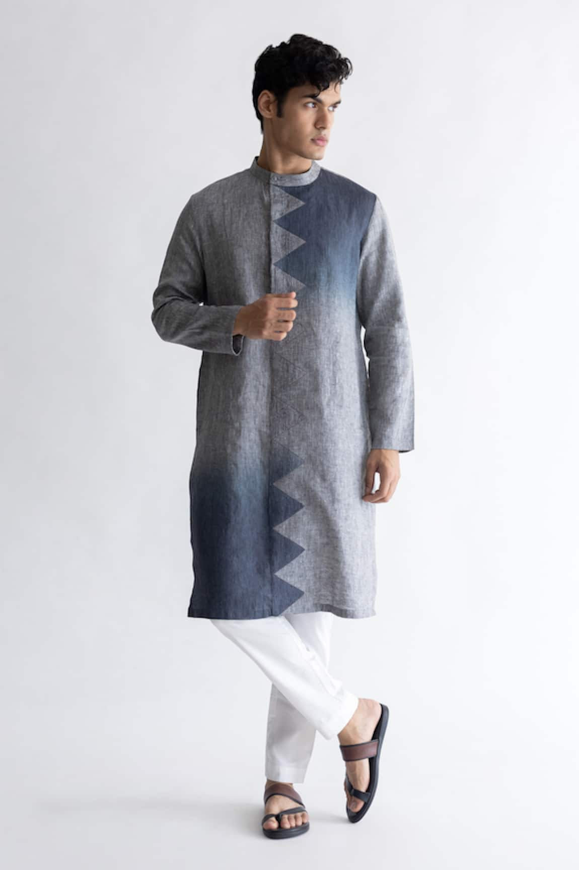 Kaha Elayne Triangle Cutout Detail Kurta