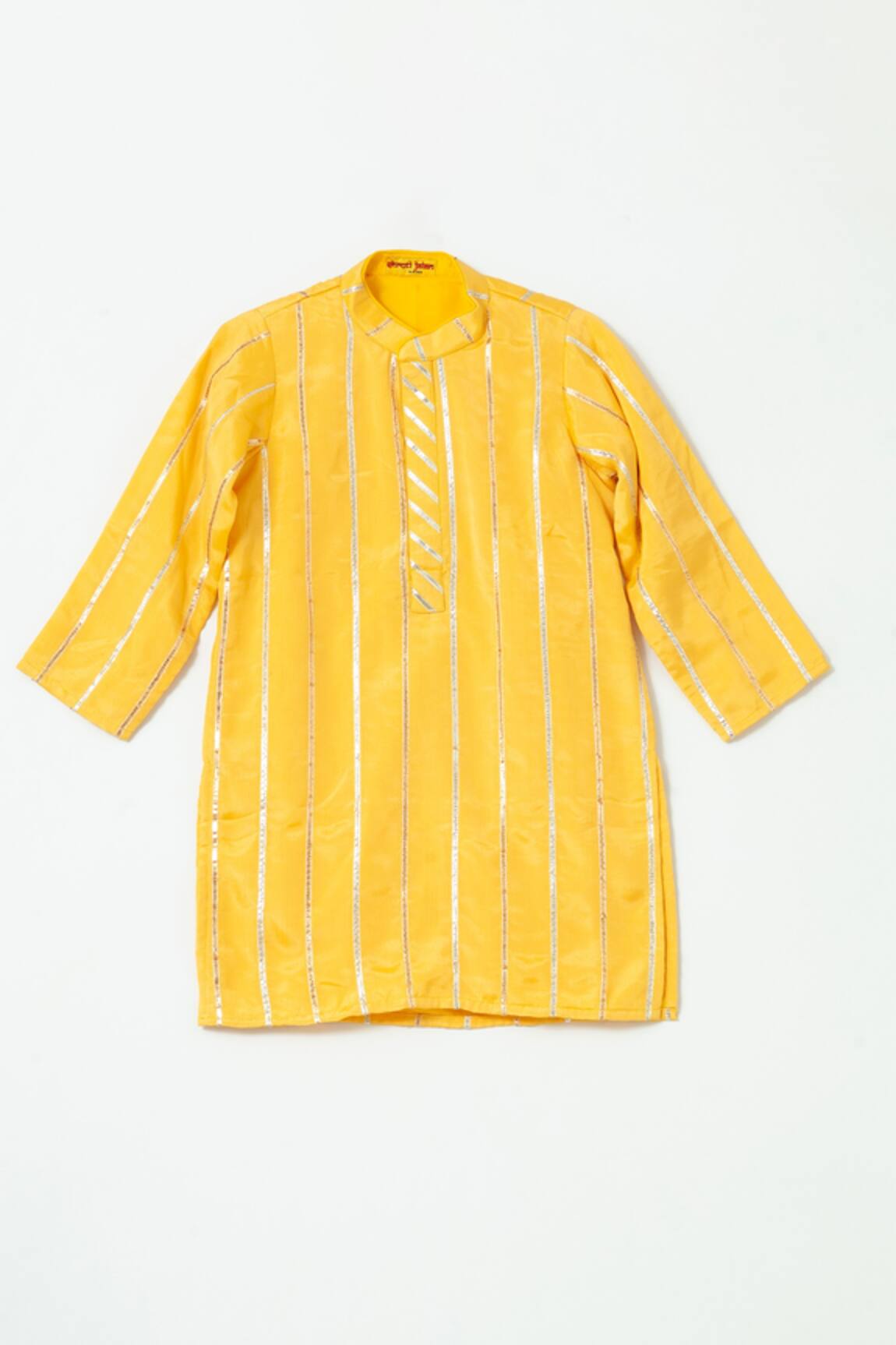 Shruti Jalan Embroidered Mandarin Collar Kurta