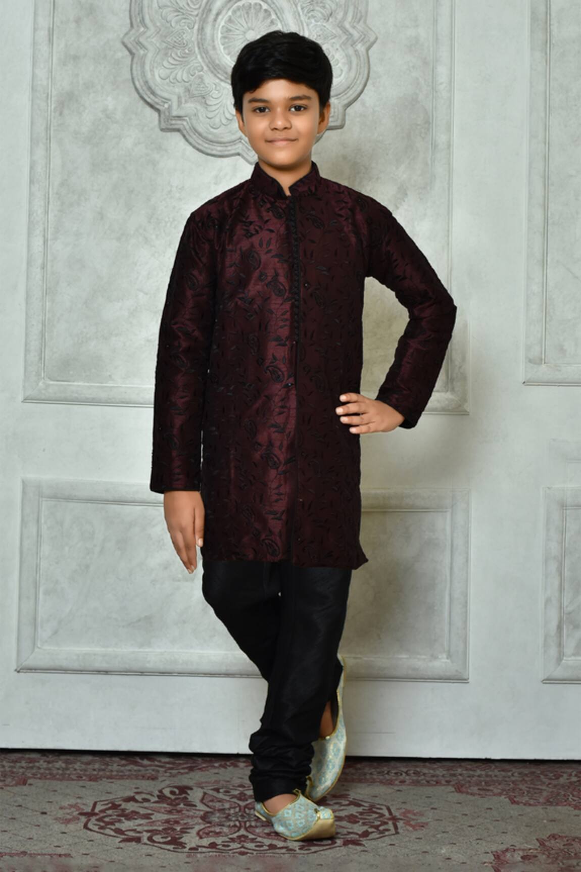 Petite Pomme Paisley & Leaf Embroidered Kurta Set 
