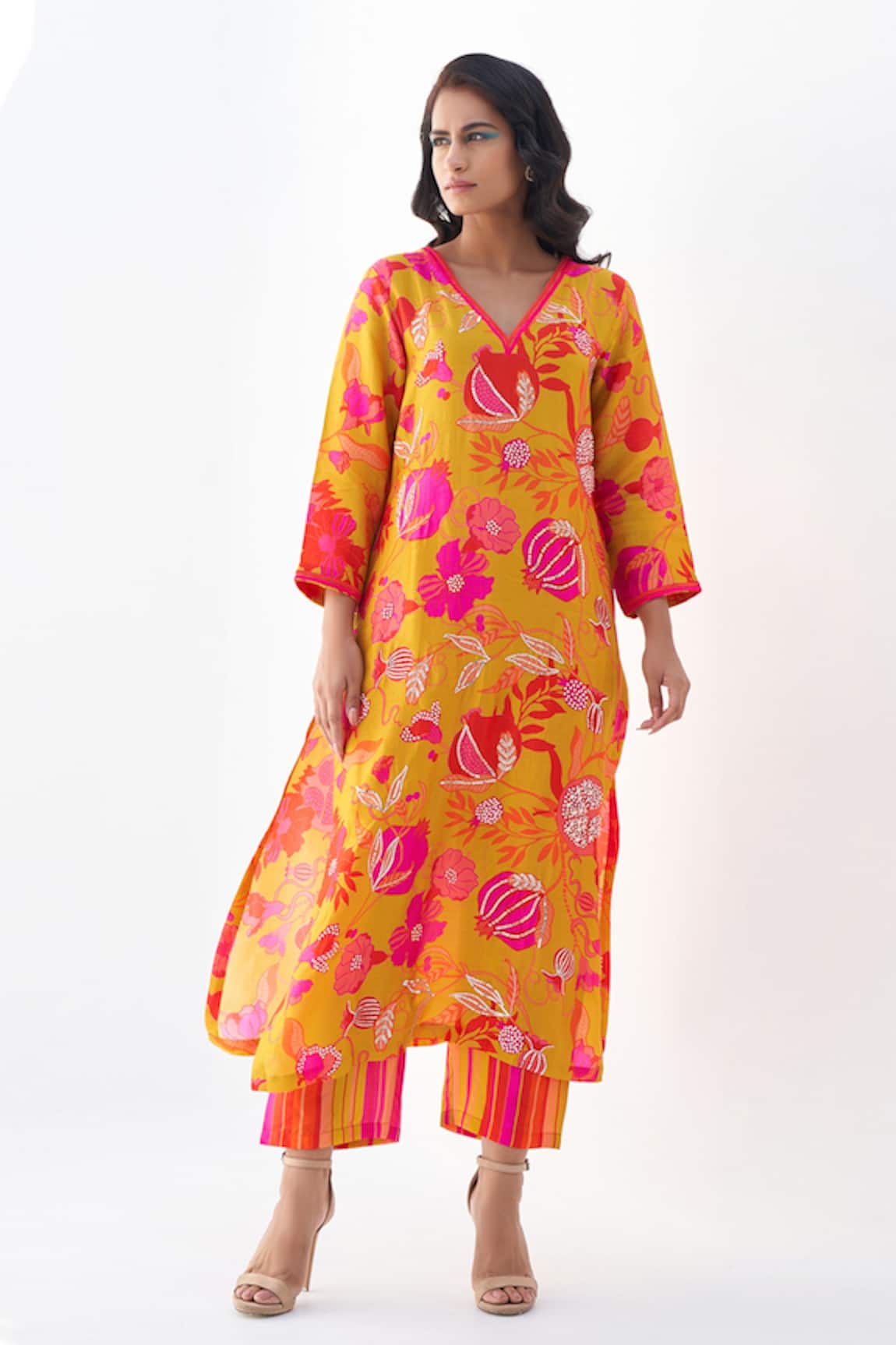 Archana Shah Evoke Silk Pomo Pattern Kurta & Pant Set