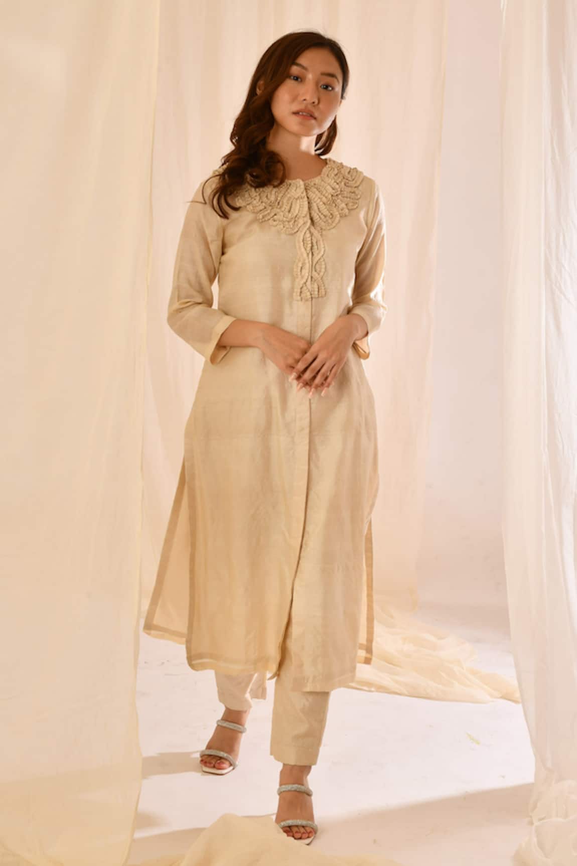 Vaani Beswal Bodice Embroidered Kurta And Pant Set 