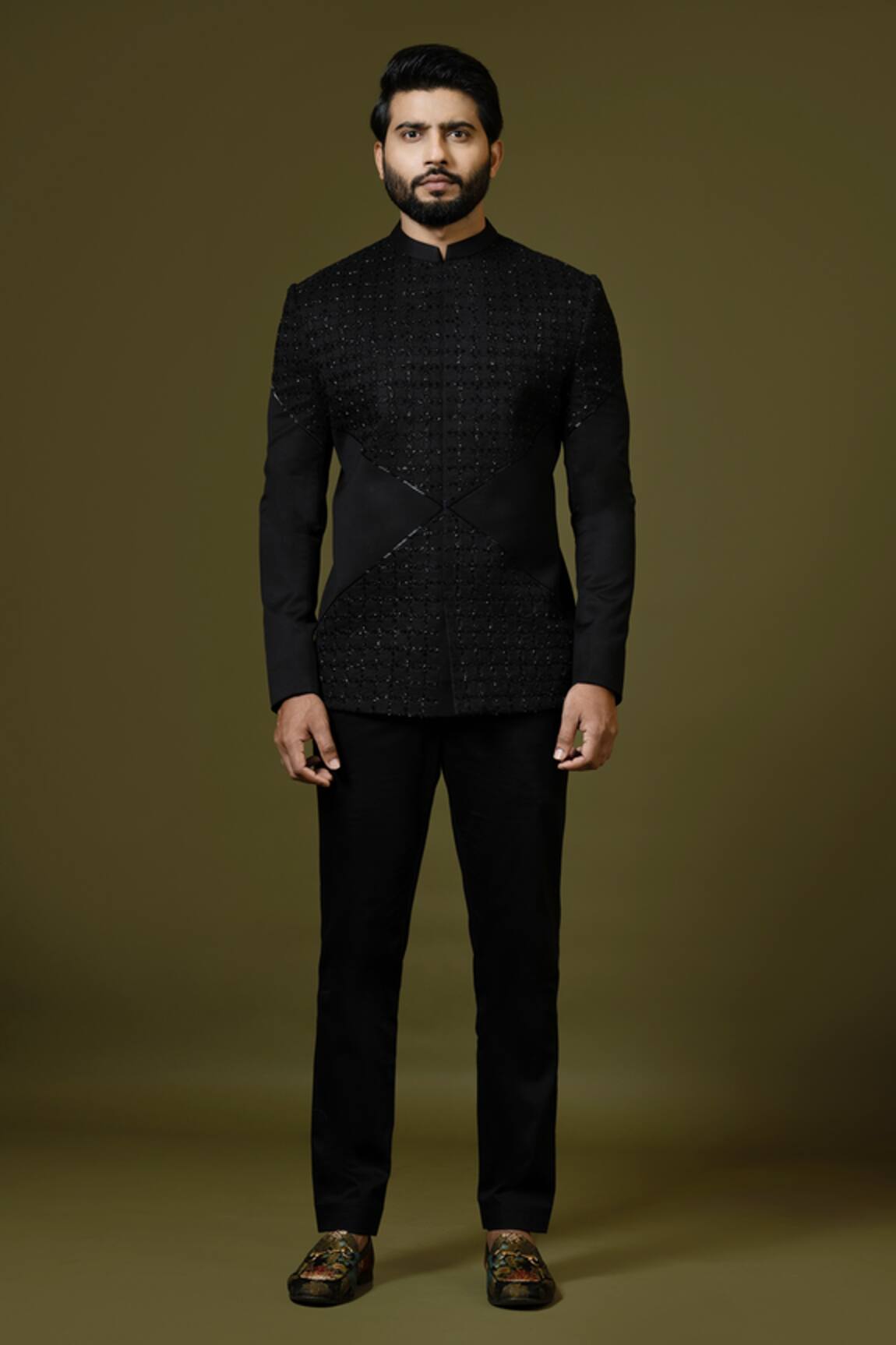 PAARSH Cut Dana Embroidered Bandhagala Set