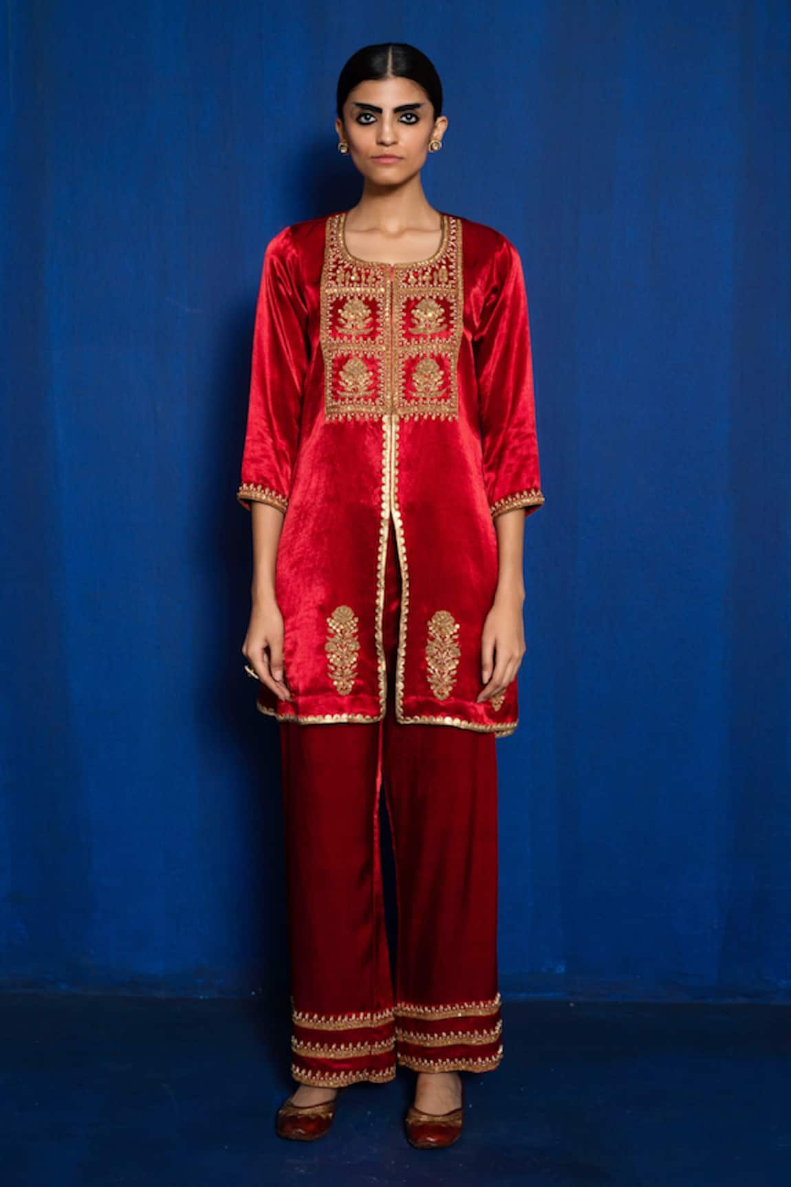 Romaa Zardozi Hand Embroidered Kurta & Pant Set