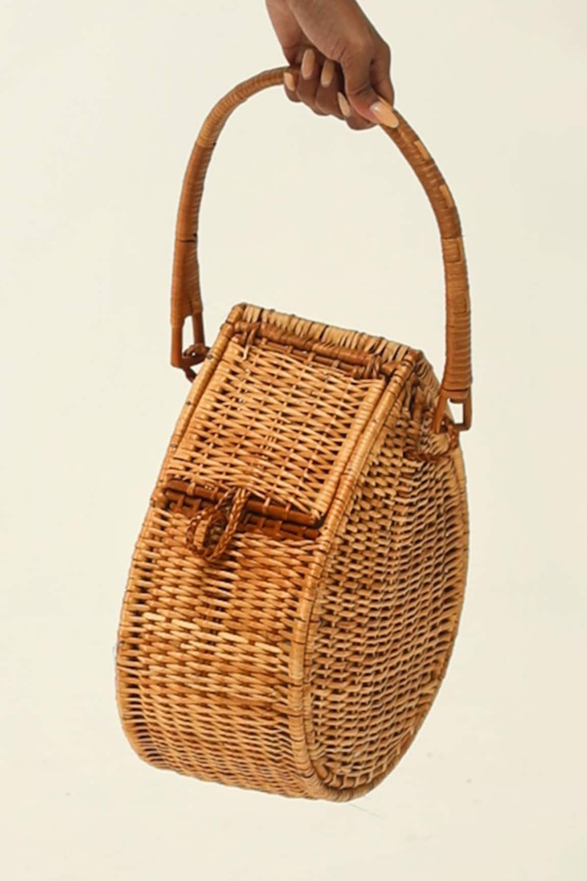 Handle Those Bags Tear Drop Shaped Basket Bag