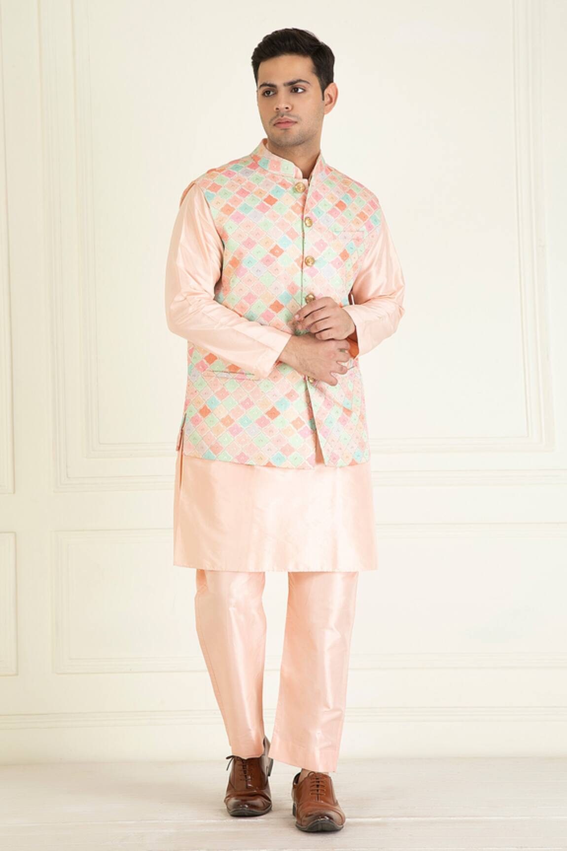 Priyanka Jain Peach Moroccan Pattern Bundi Set