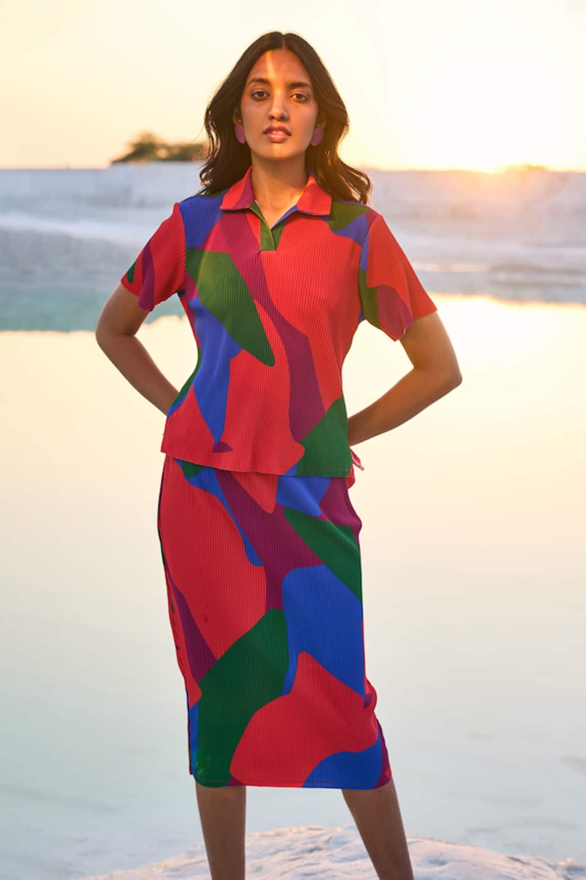 Dash And Dot Abstract Print Top With Skirt