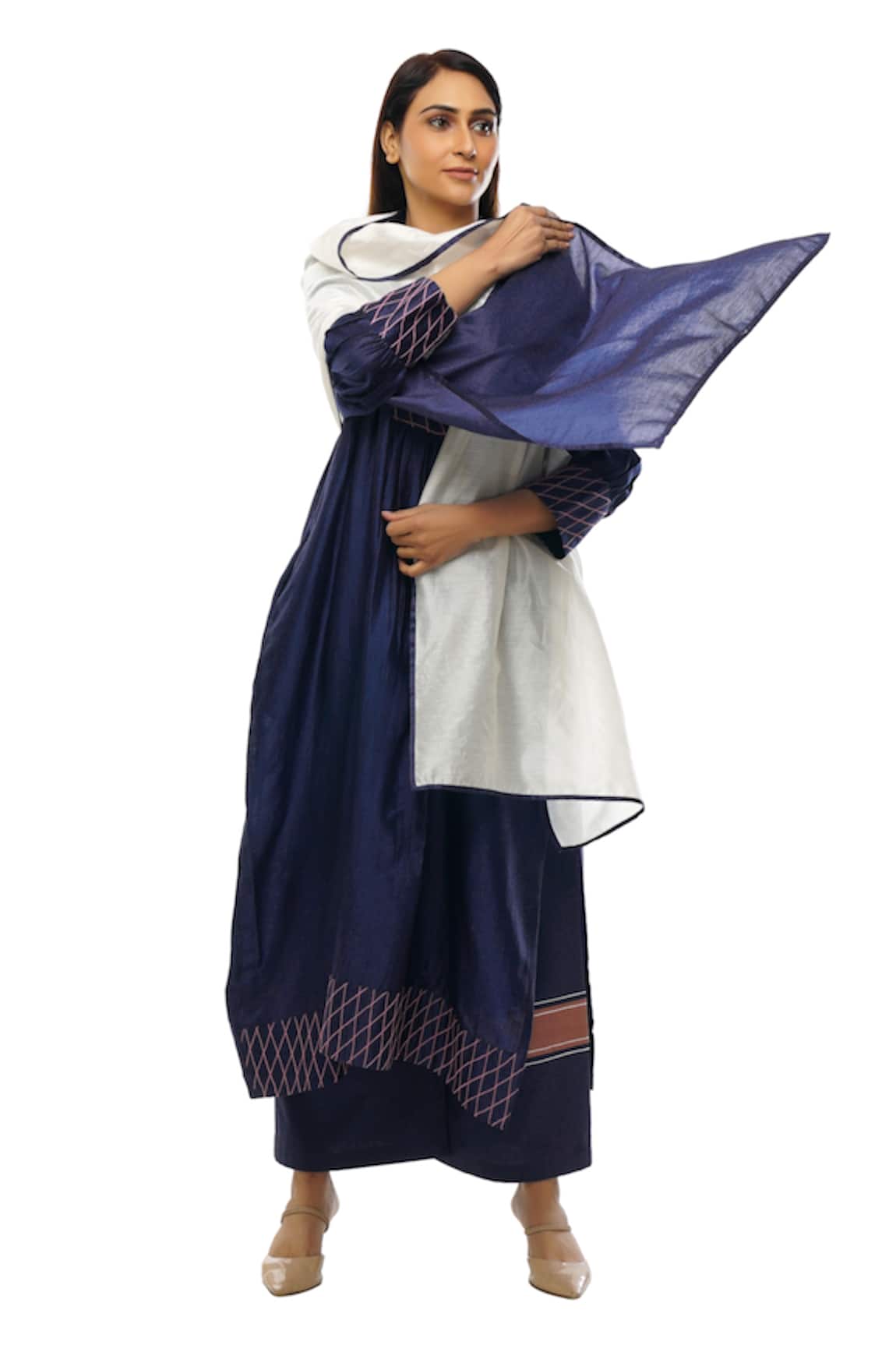 Khat Embroidered Neckline Chanderi Dress Pant Co-ord Set