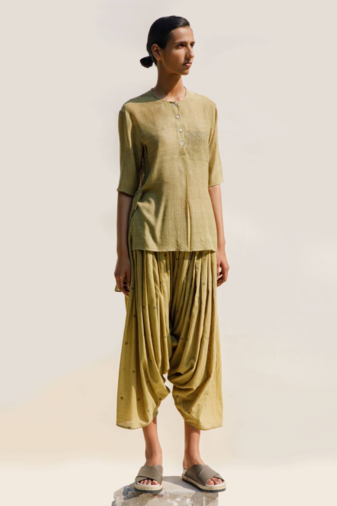 Urvashi Kaur Quotient Geometric Woven Salwar 