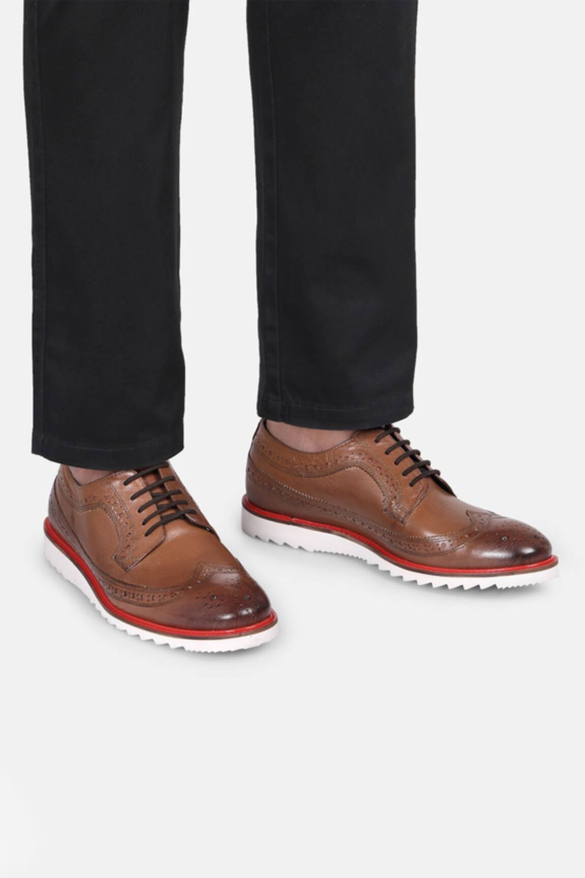 Hats Off Accessories Round Toe Brogue Shoes
