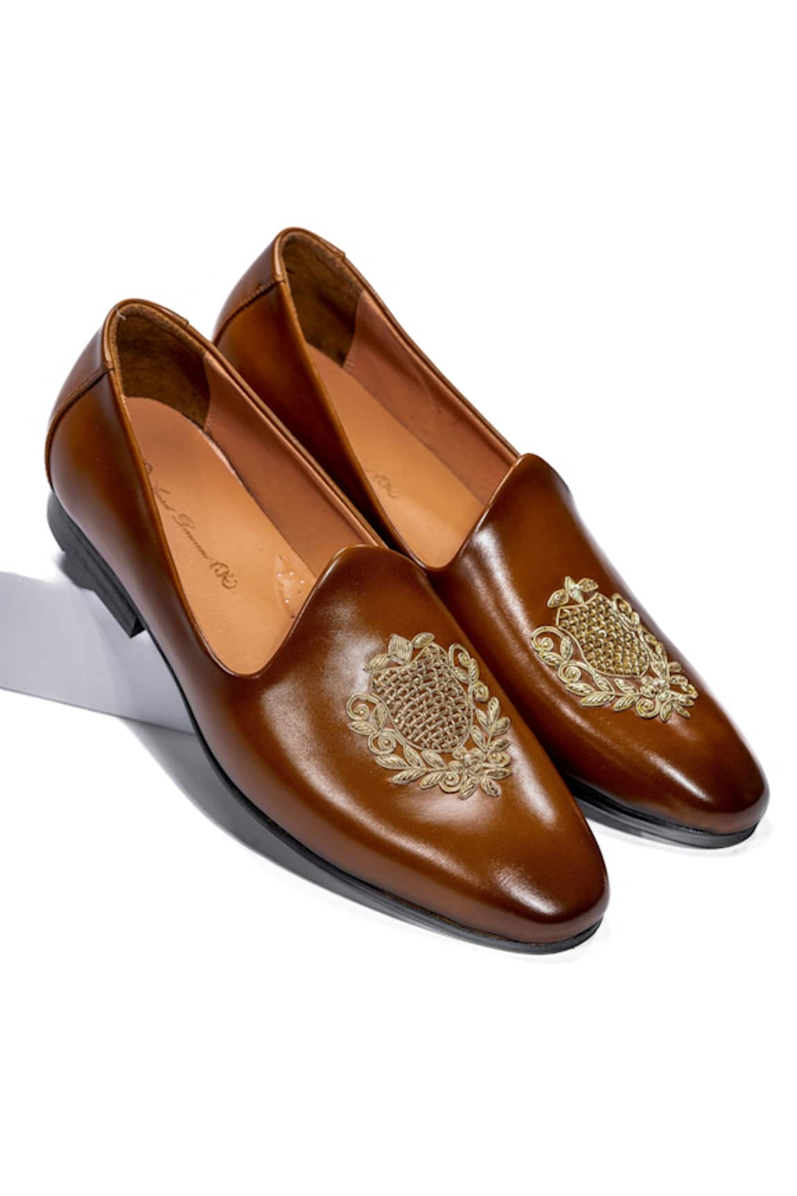 Amrit Dawani Leather Zardozi Embroidered Shoes