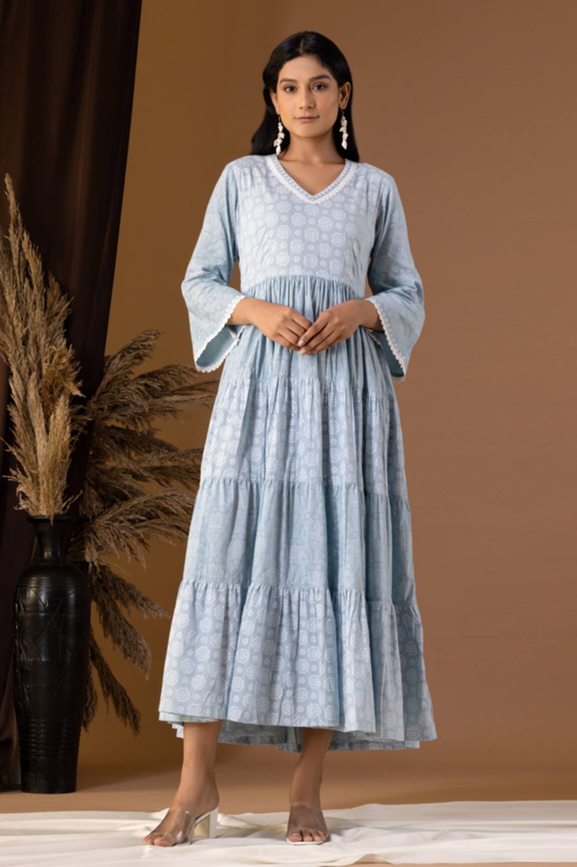Abbaran Floral Pattern Tiered V Neck Dress 