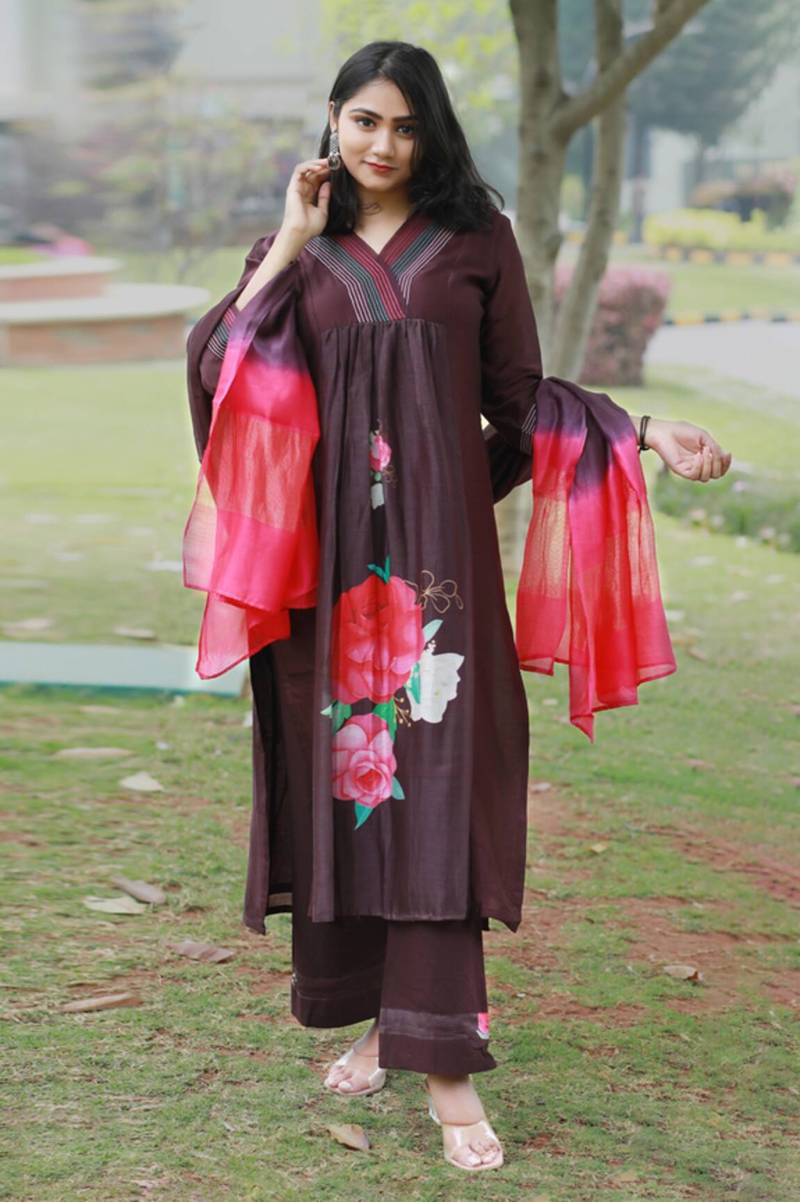 TINA EAPEN COLLECTIVE Straight Embroidered Kurta & Pant Set