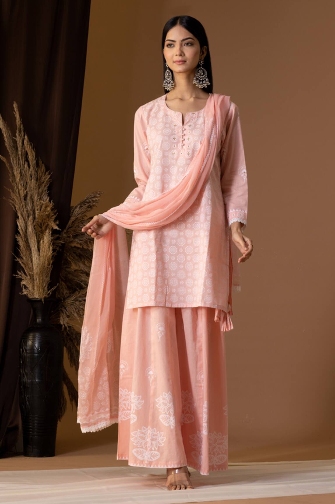 Abbaran Floret Pattern Kurta Gharara Set