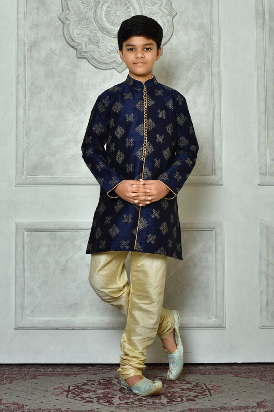 Petite Pomme Floret Embroidered Kurta