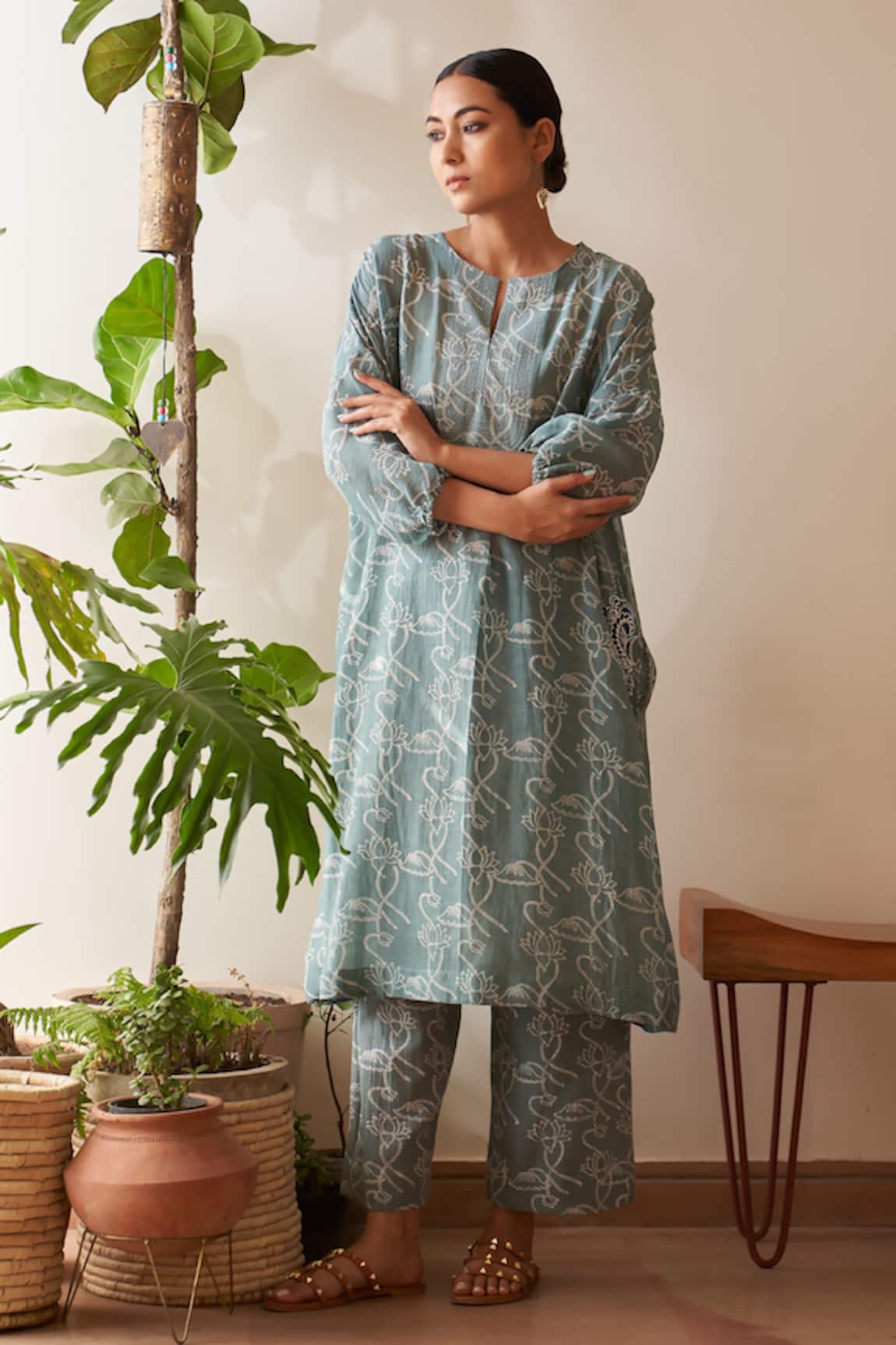 Rekha Agra Printed Anti-Fit Kimono & Pant Set