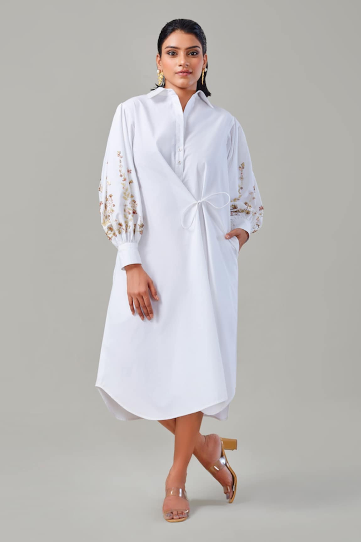 Ek Dhaaga Embellished Balloon Sleeve Dress