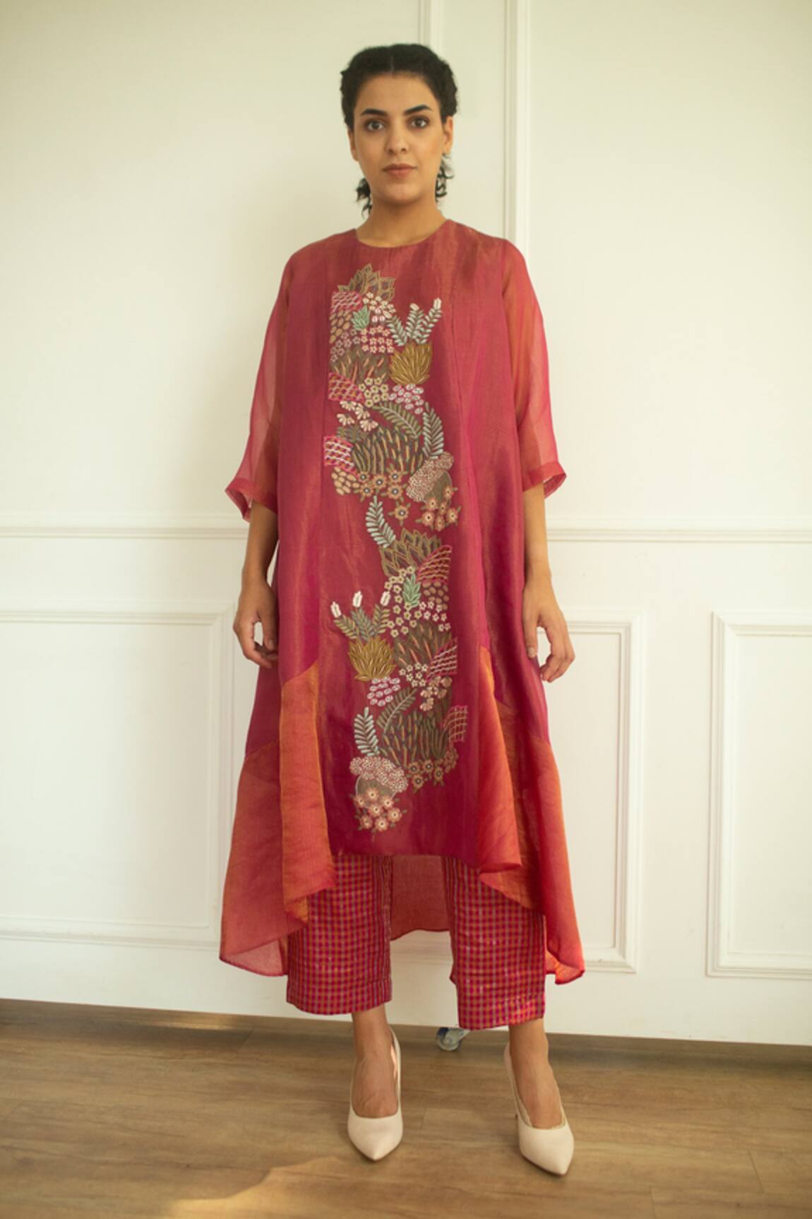 Oja Applique Embroidered Tunic & Pant Set