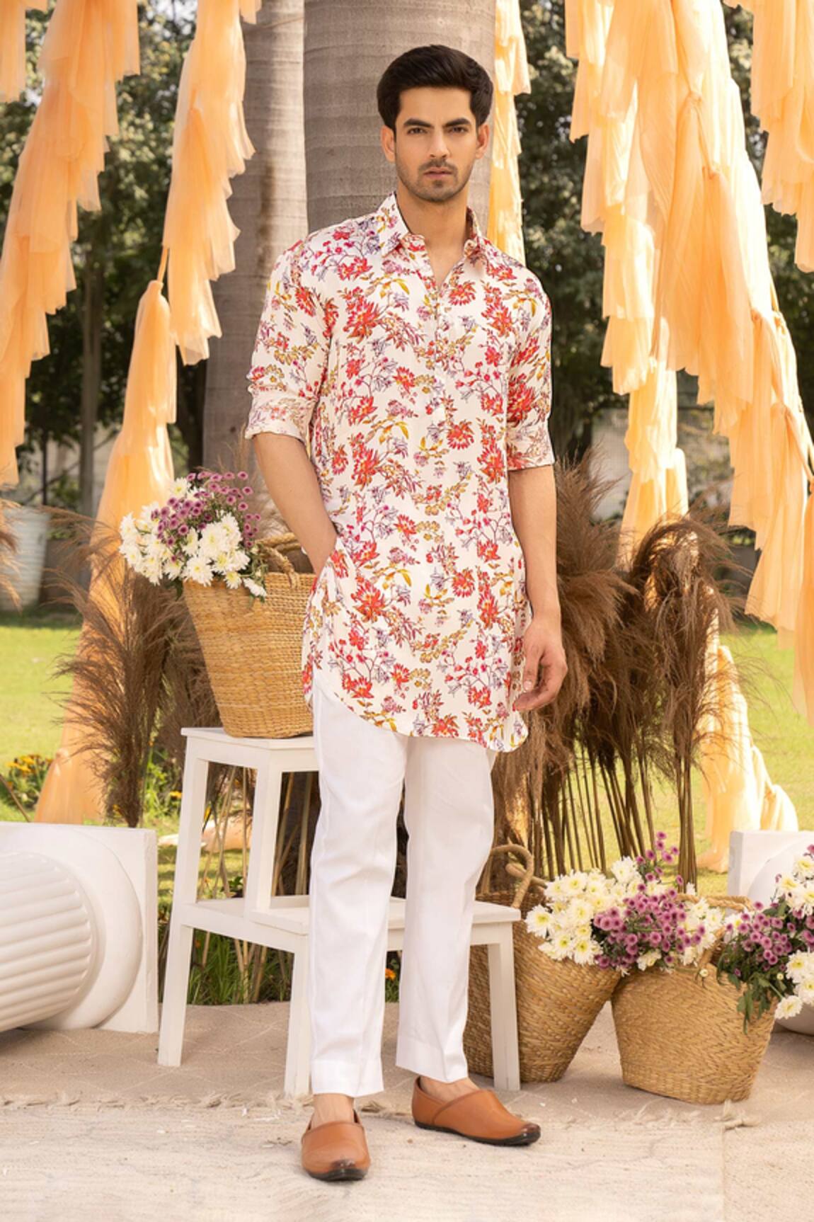 Chhavvi Aggarwal Flower Print Pathani Kurta With Pant