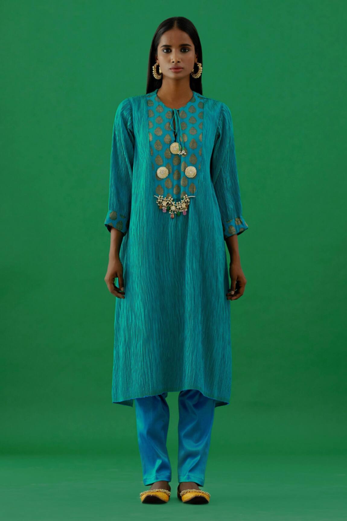 5elements Brooch Embellished Pleated Tunic