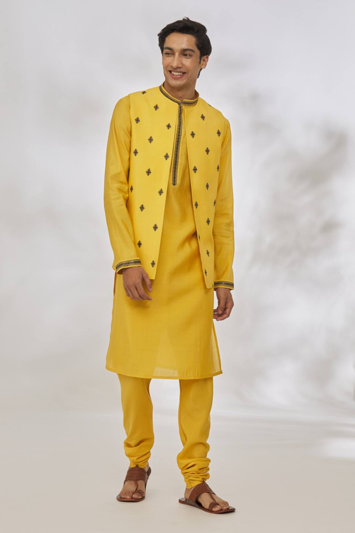 Manish Nagdeo Geometric Embroidered Bundi & Kurta Set