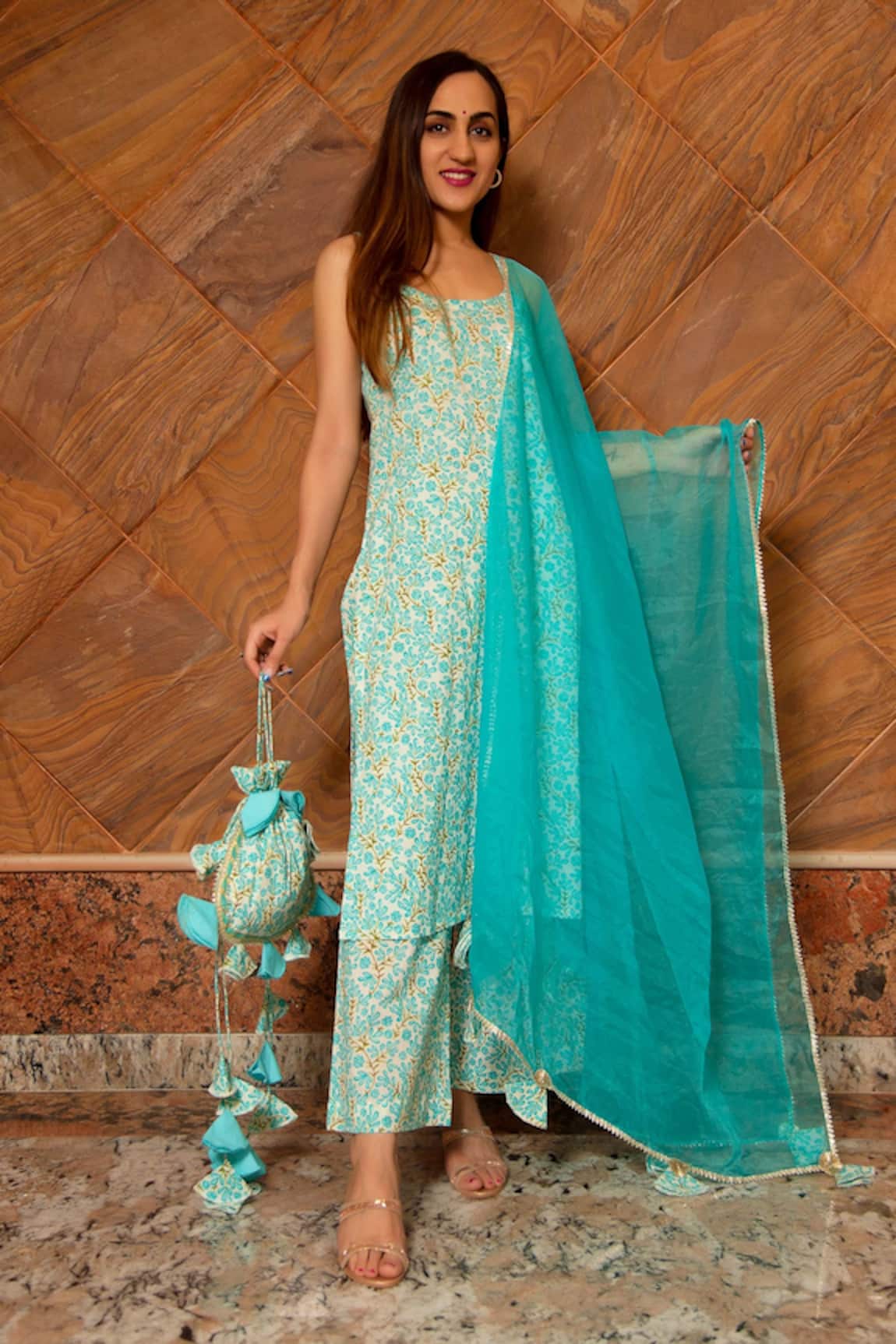 Pomcha Jaipur Magan Flower Vine Print Kurta Set 